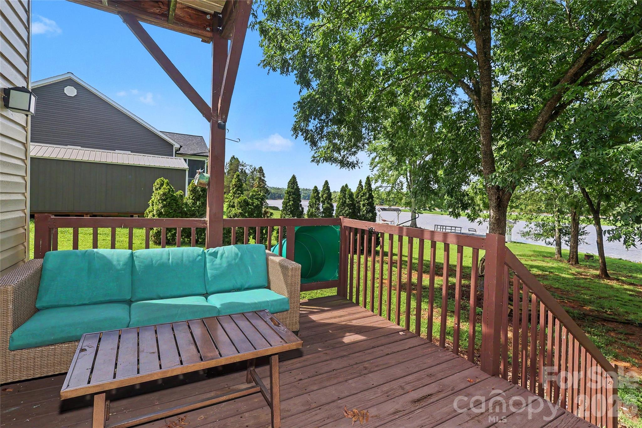 294 Riverview Boulevard Property Photo 32