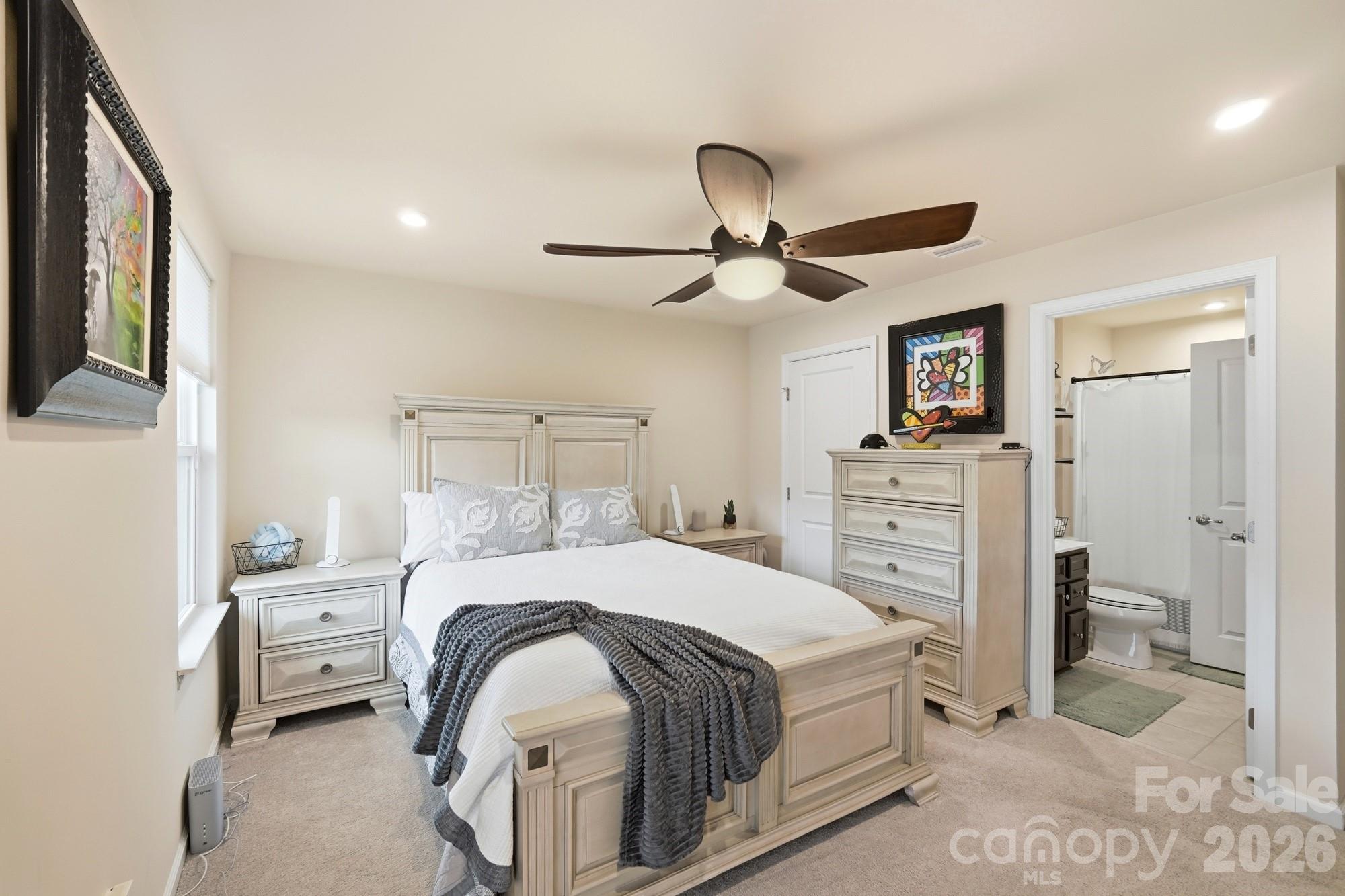 435 Lahinch Drive Property Photo 16