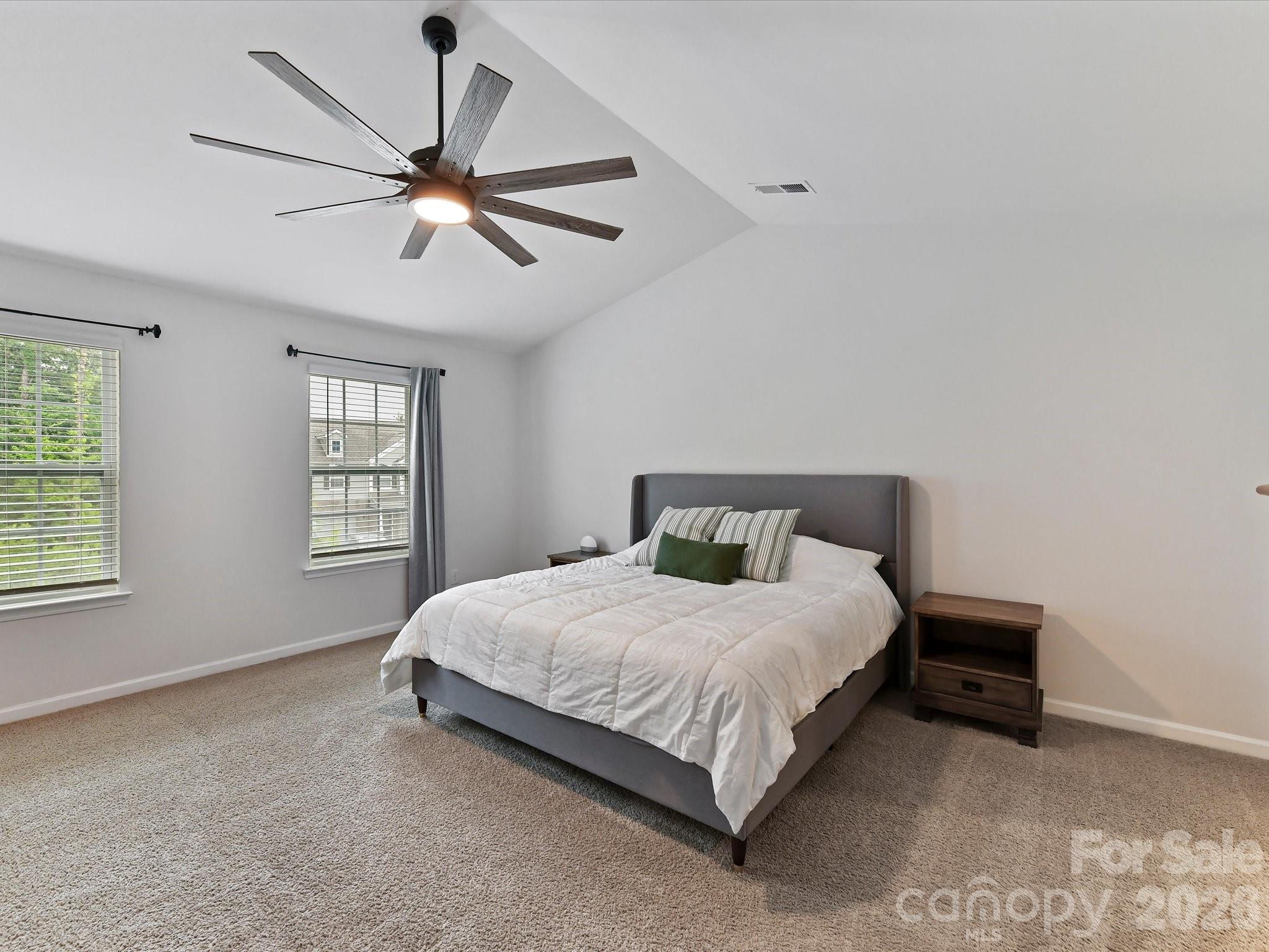 724 Larmore Avenue Property Photo 21