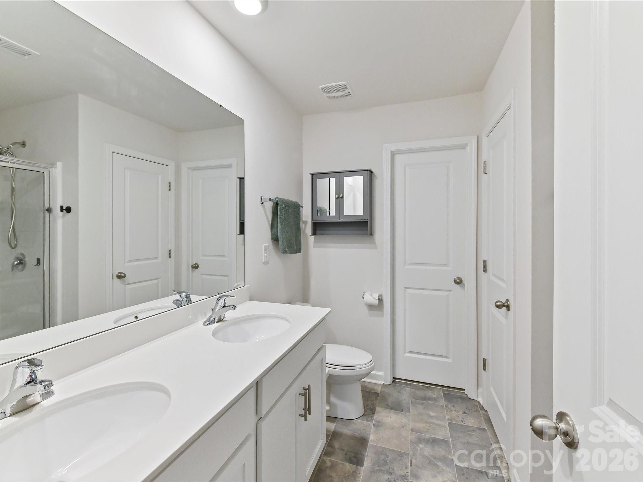 724 Larmore Avenue Property Photo 24