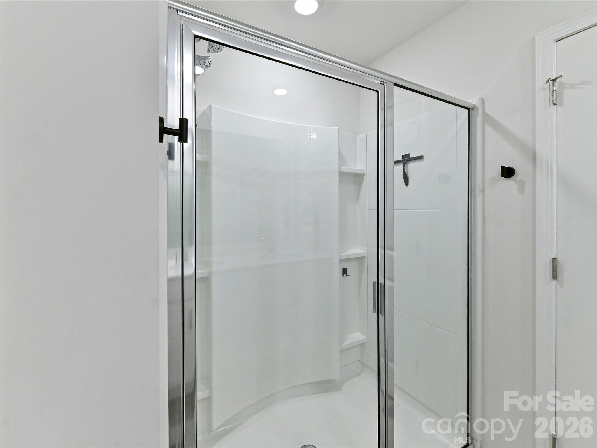 724 Larmore Avenue Property Photo 25