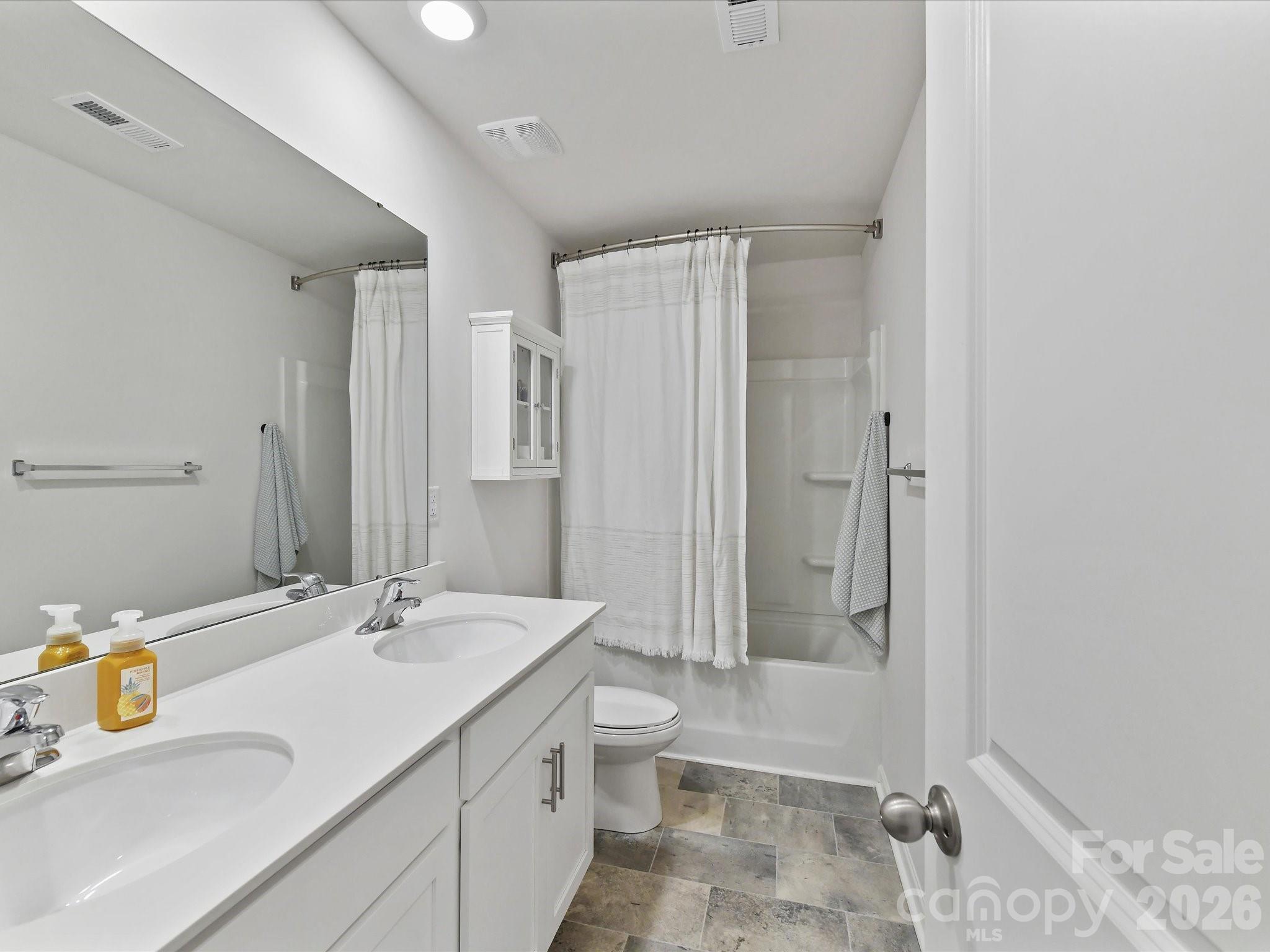 724 Larmore Avenue Property Photo 29