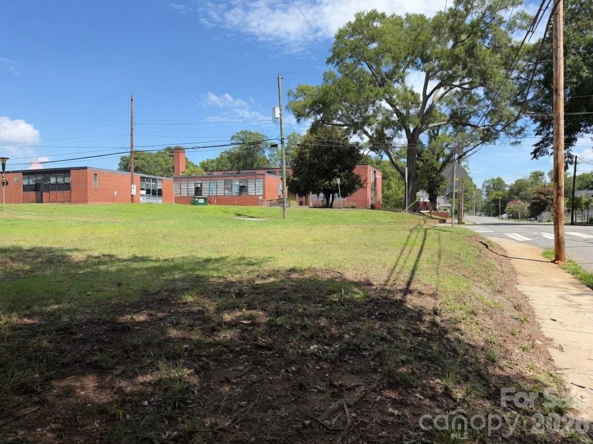 248 Buffalo Avenue 9 Property Photo 5