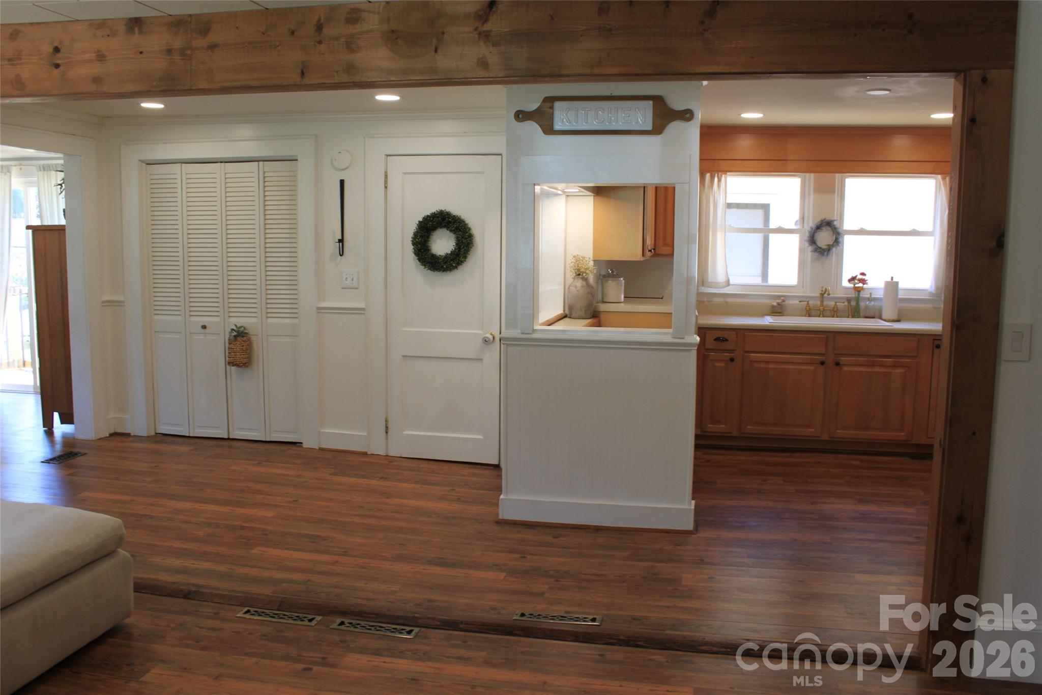 206 Bentwood Drive Property Photo 9