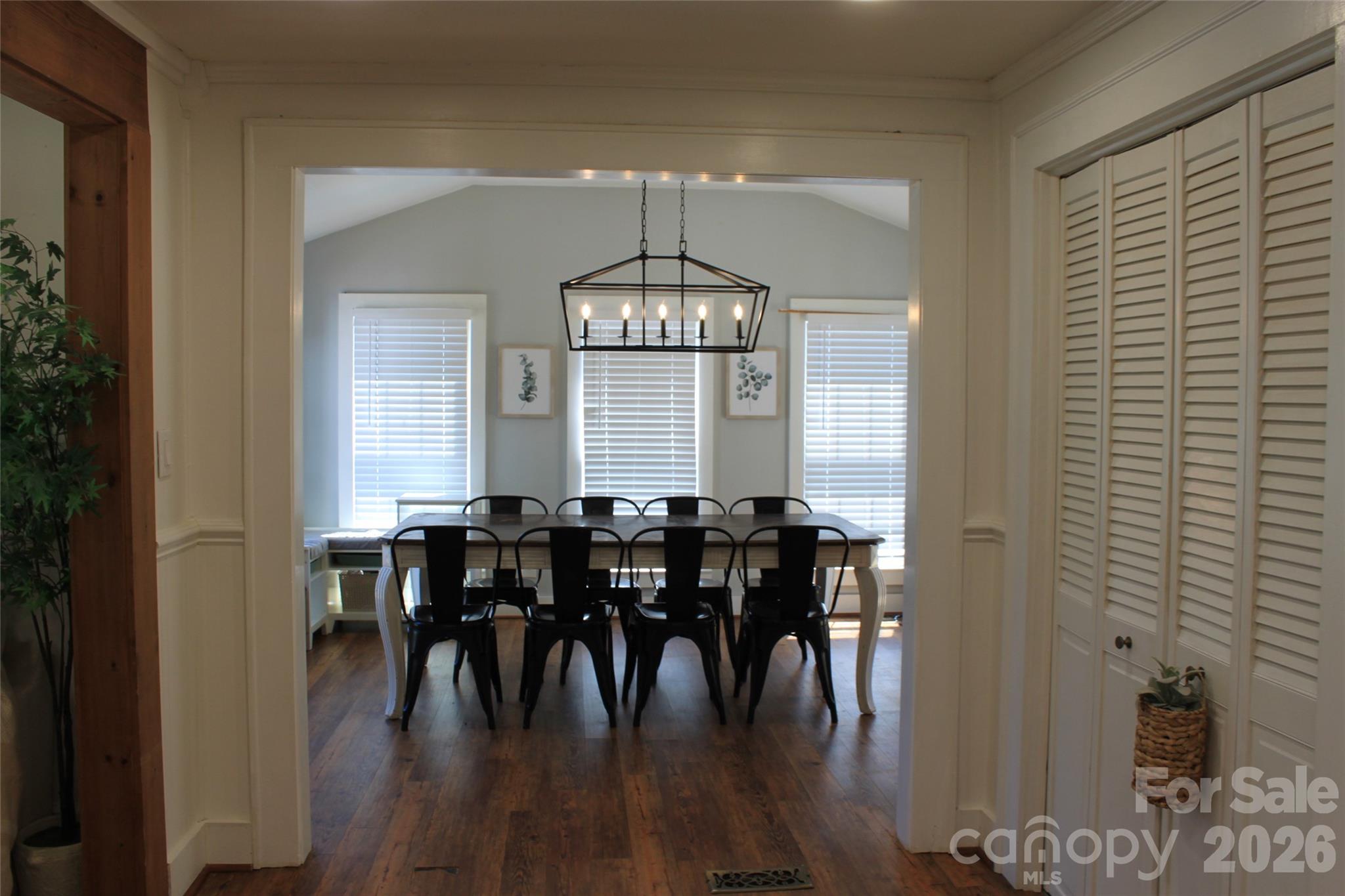 206 Bentwood Drive Property Photo 12