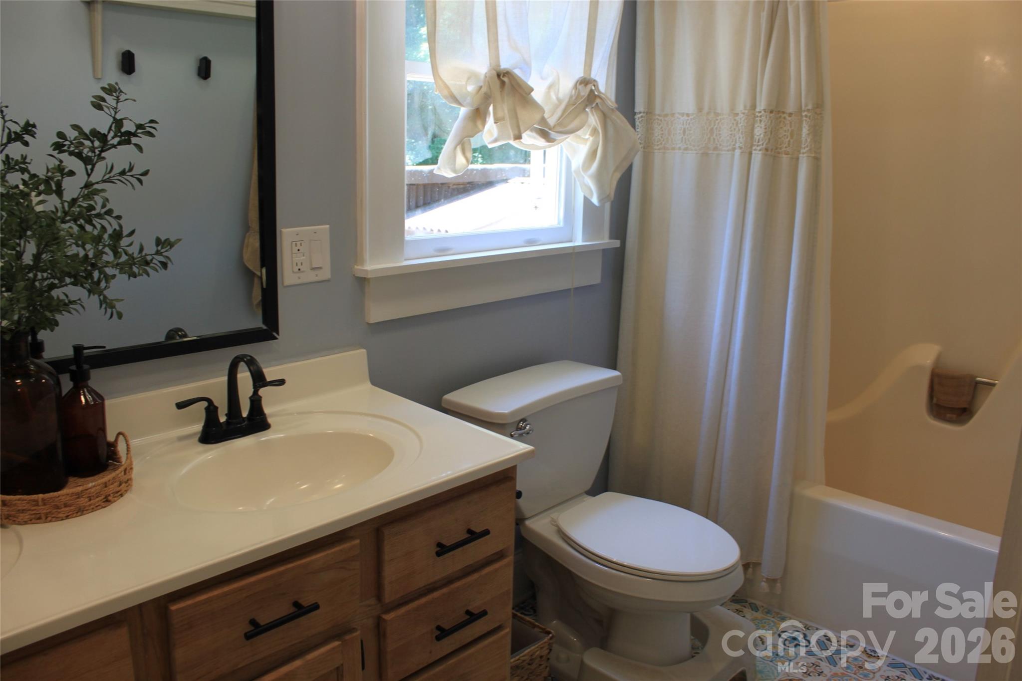 206 Bentwood Drive Property Photo 34