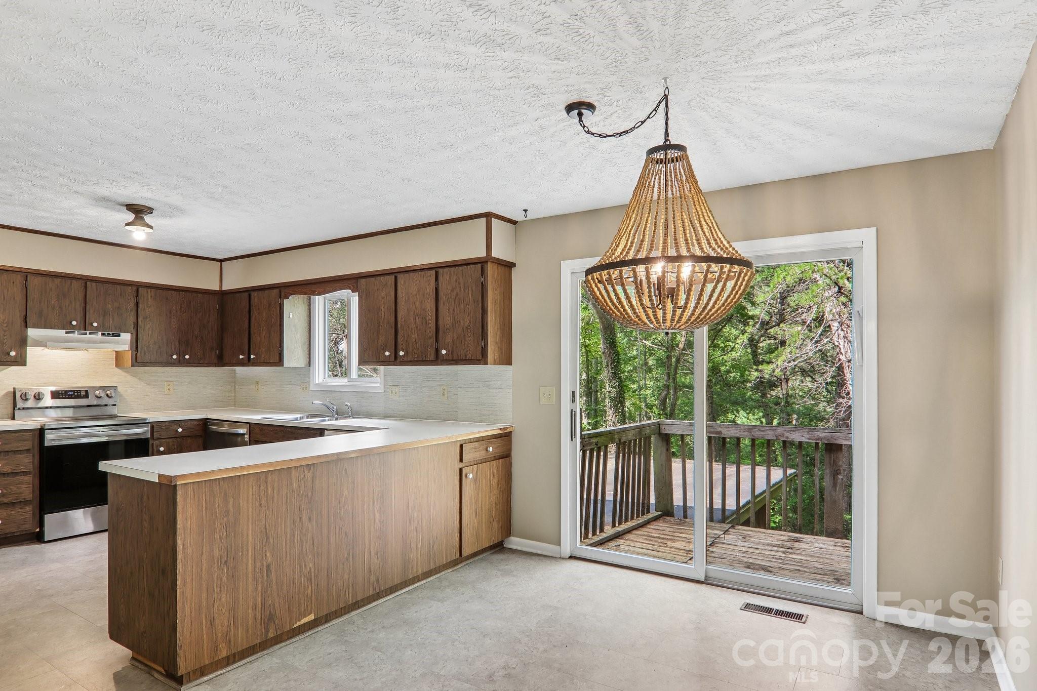 3 Frontier Court Property Photo 9