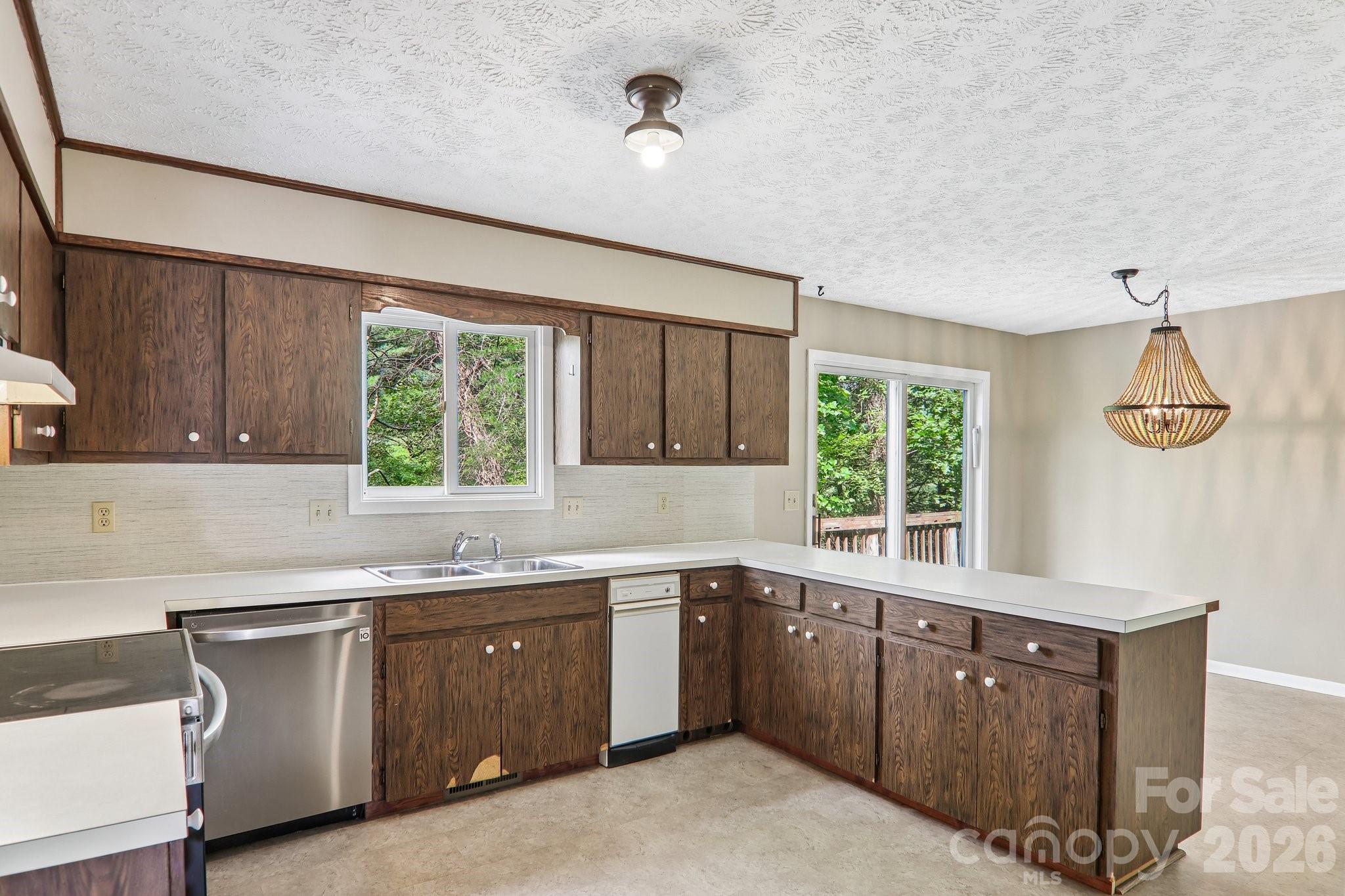 3 Frontier Court Property Photo 10