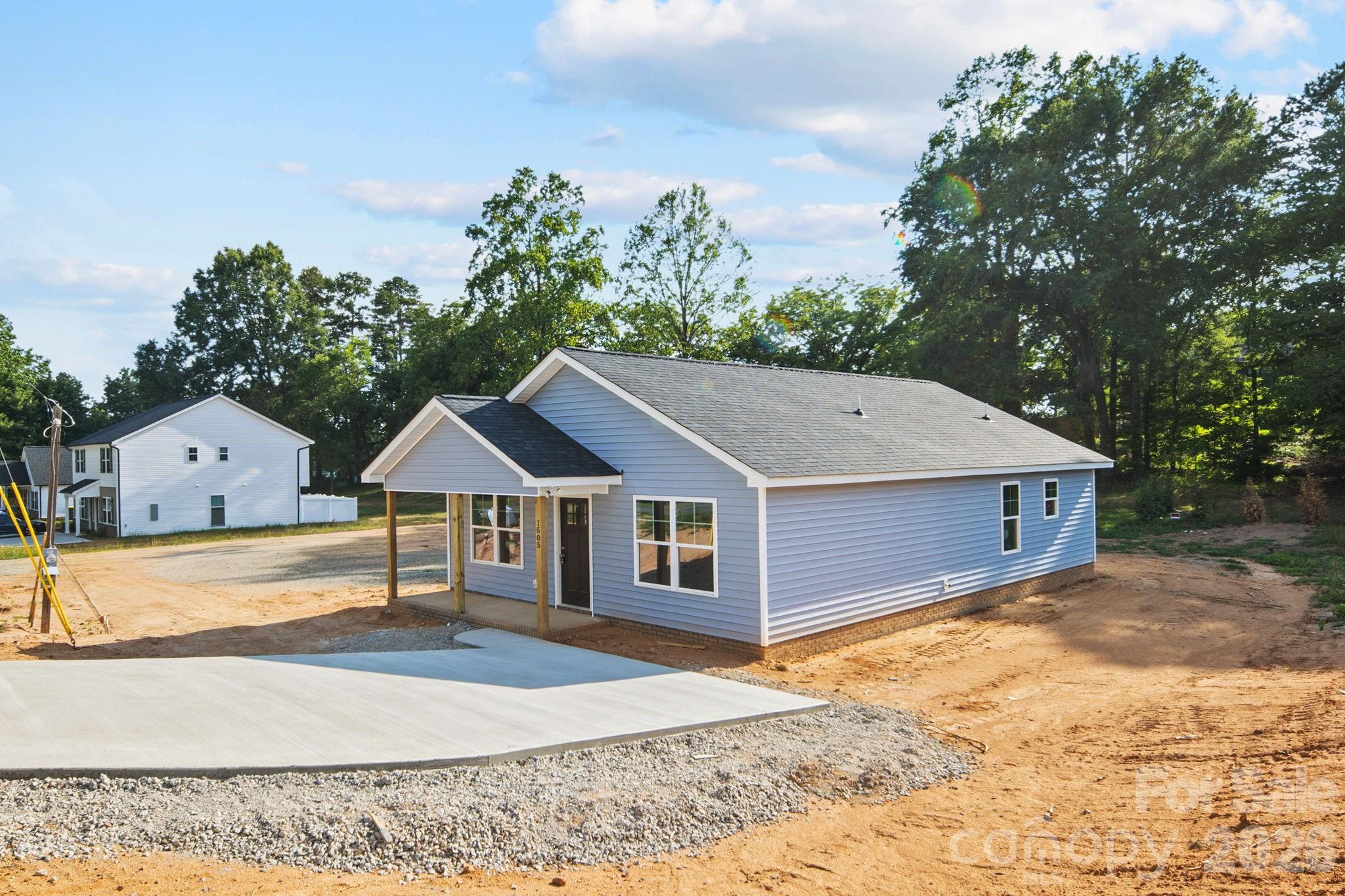 1505 Arden Avenue Property Photo 2