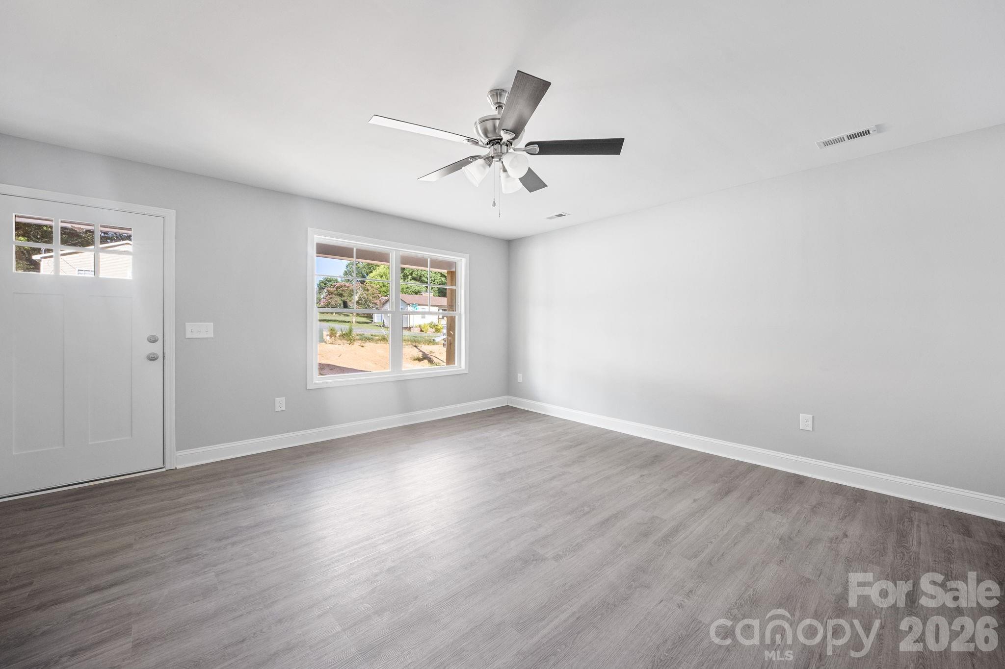 1505 Arden Avenue Property Photo 4