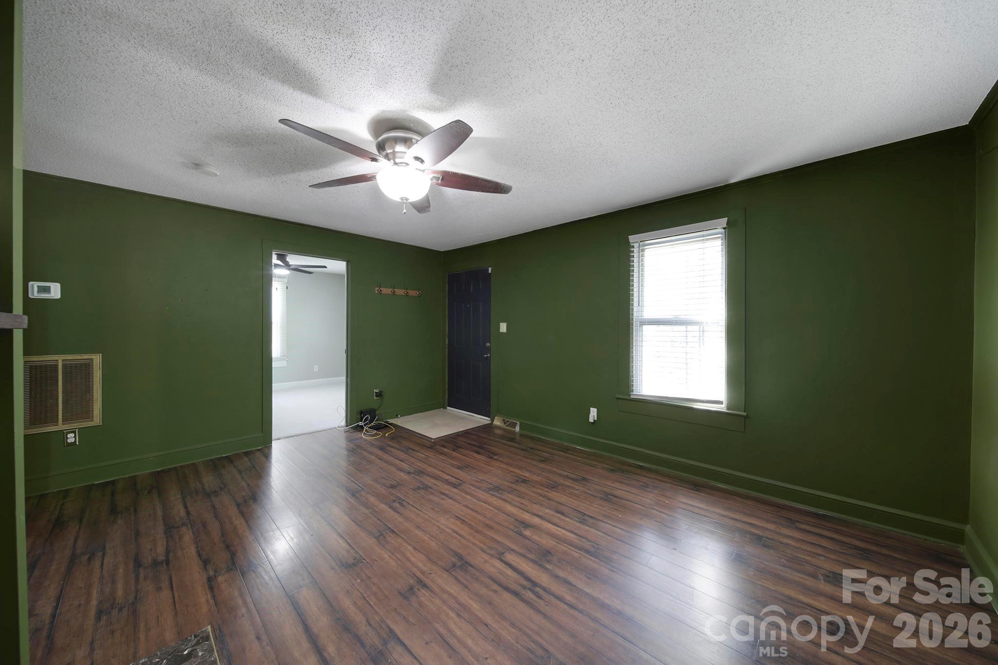 403 S Church Street Property Photo 4