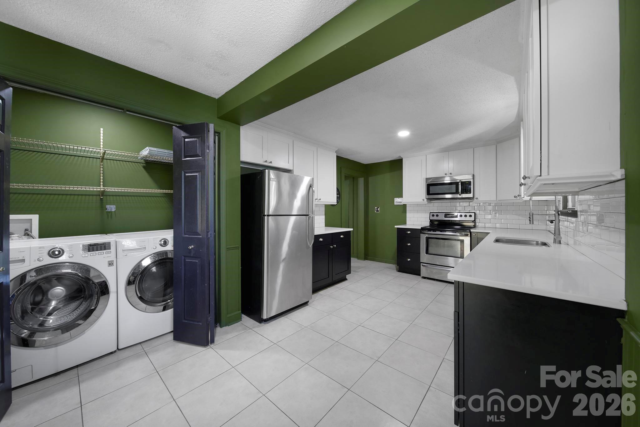 403 S Church Street Property Photo 15