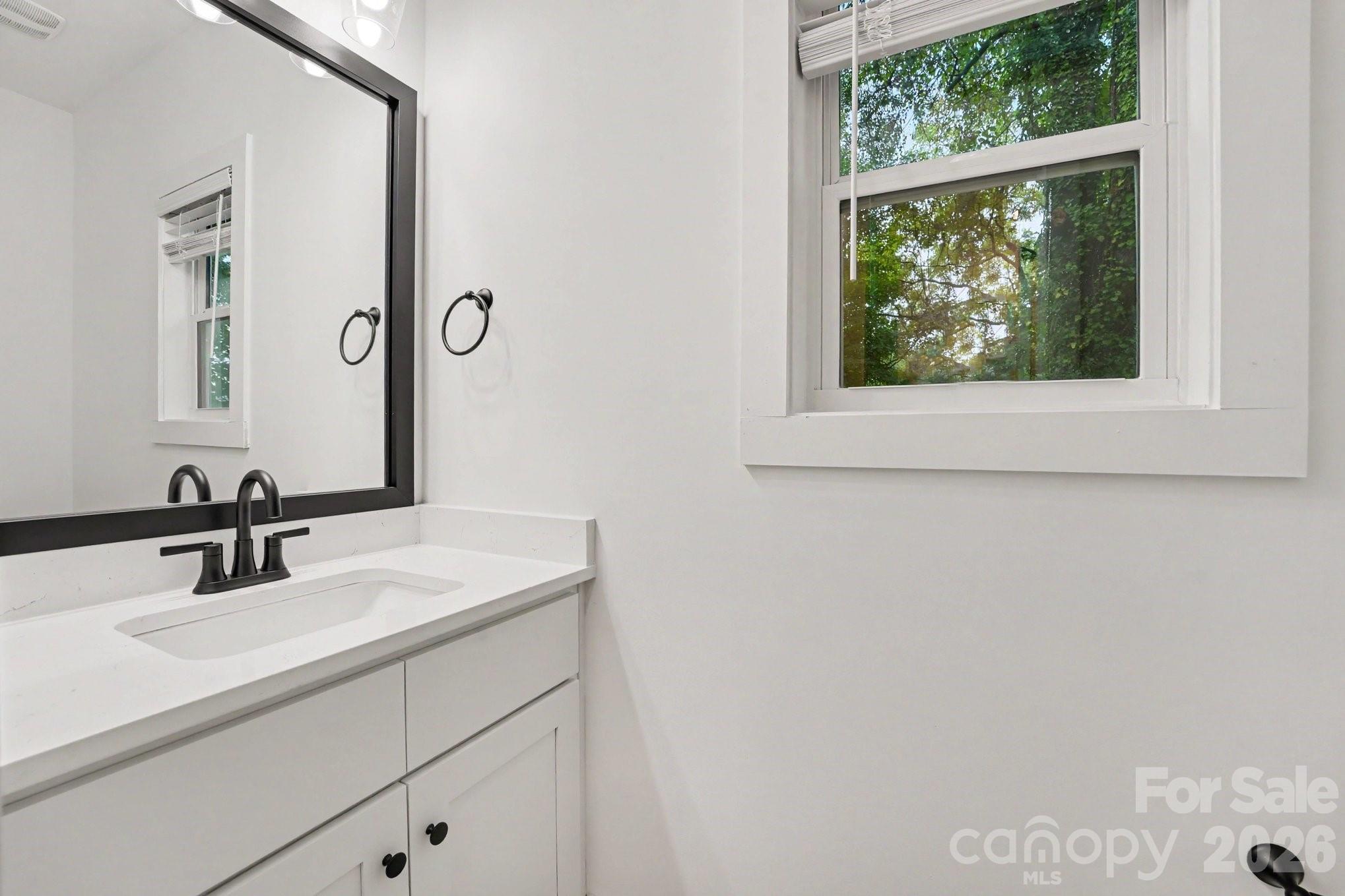 1327 4th Street Property Photo 9
