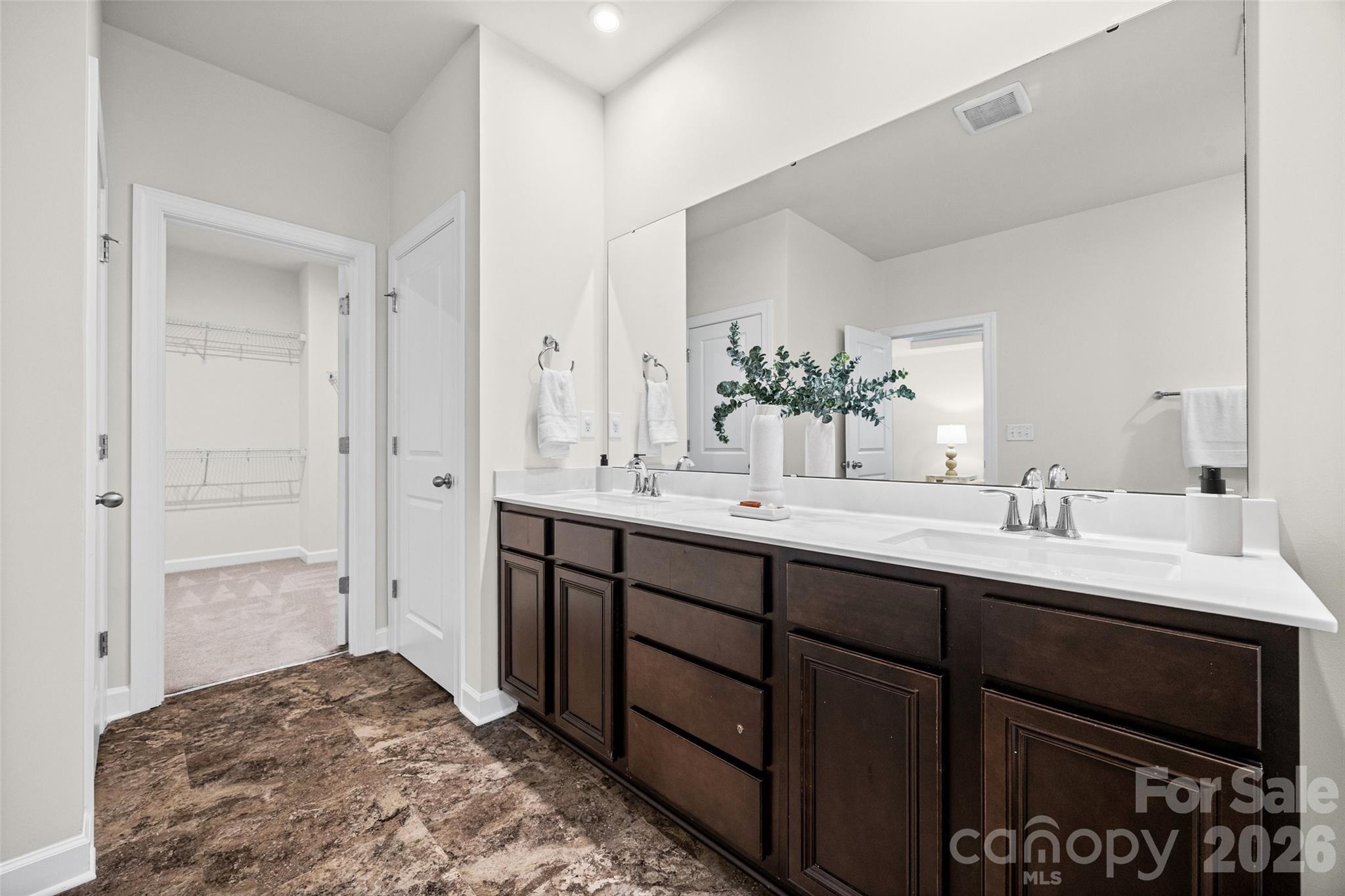 4523 Collingham Drive Property Photo 29