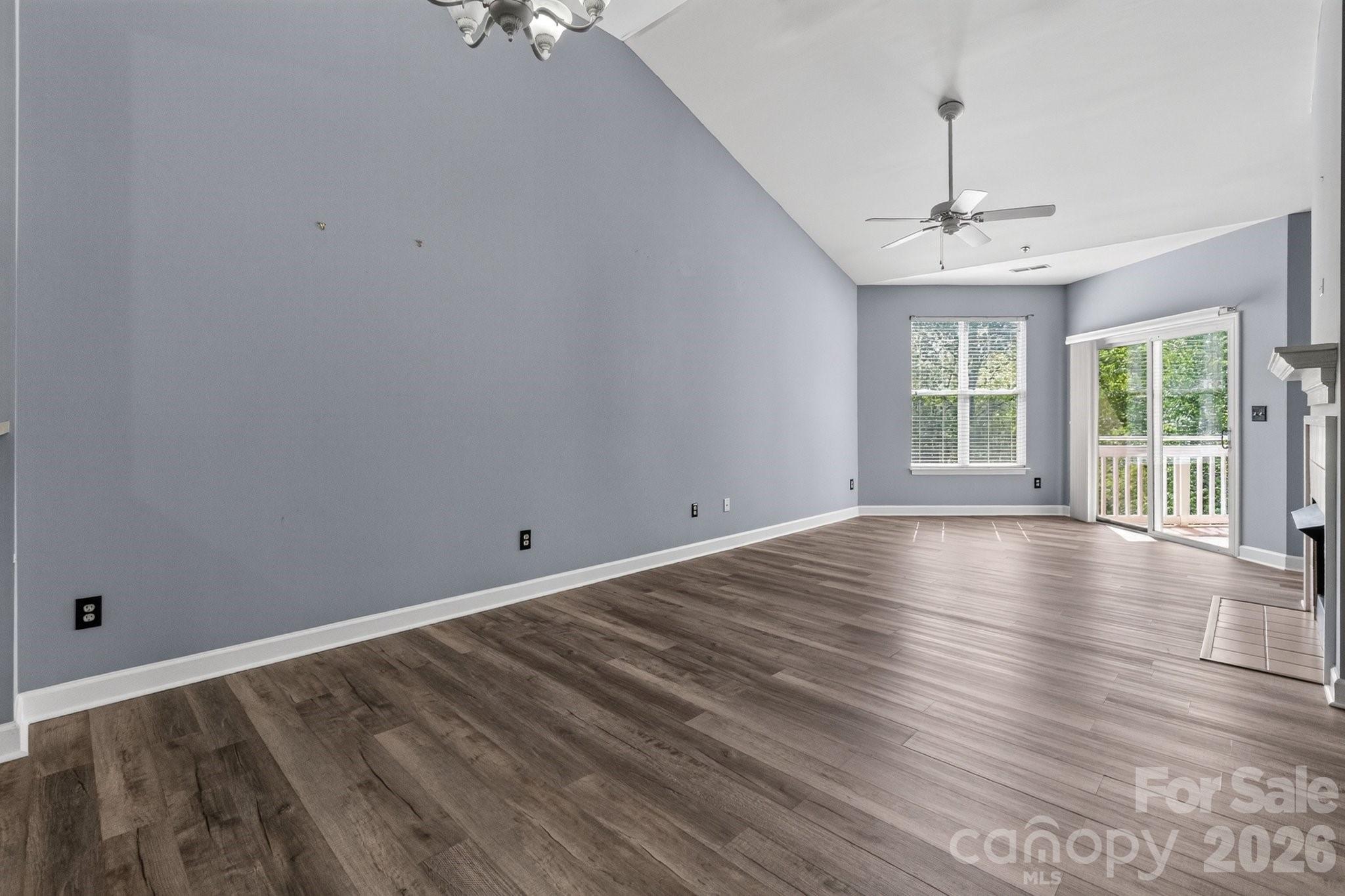 797 Peninsula Drive Property Photo 3