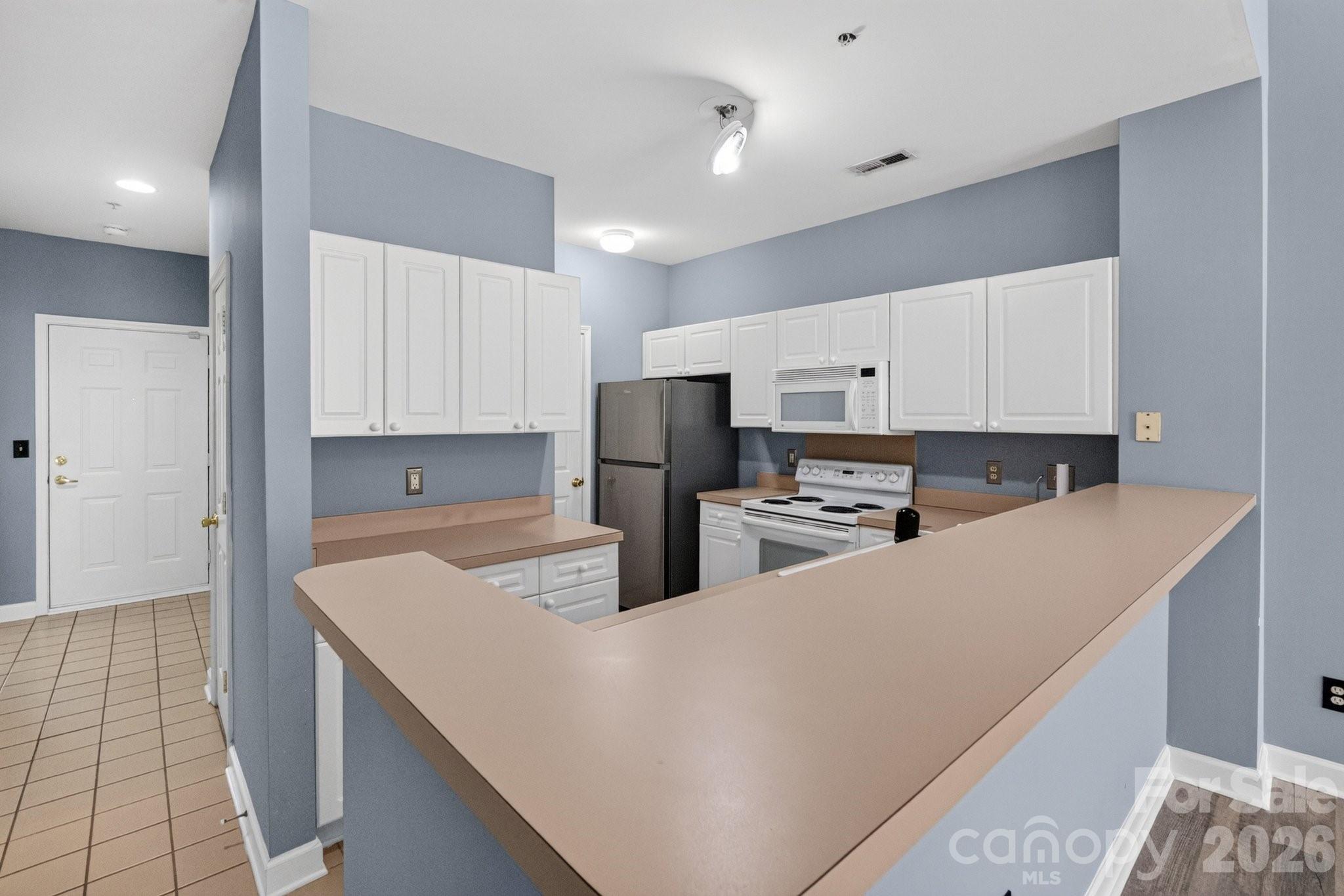 797 Peninsula Drive Property Photo 8