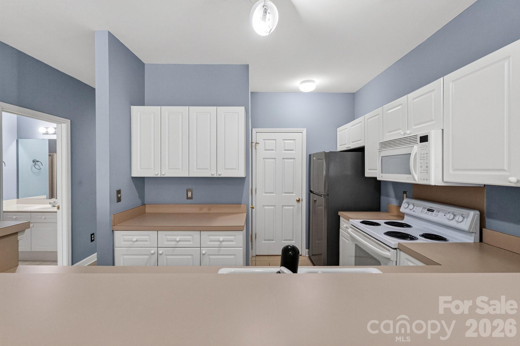 797 Peninsula Drive Property Photo 9