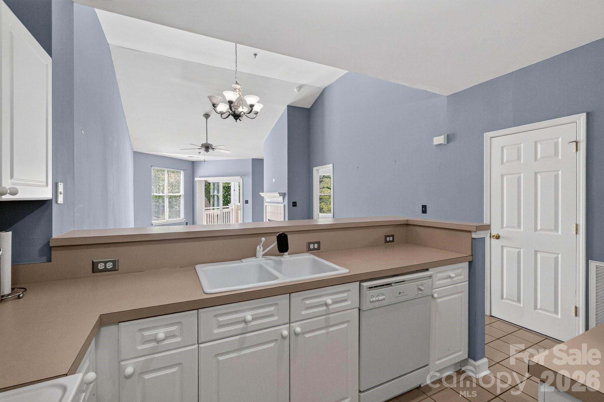 797 Peninsula Drive Property Photo 12