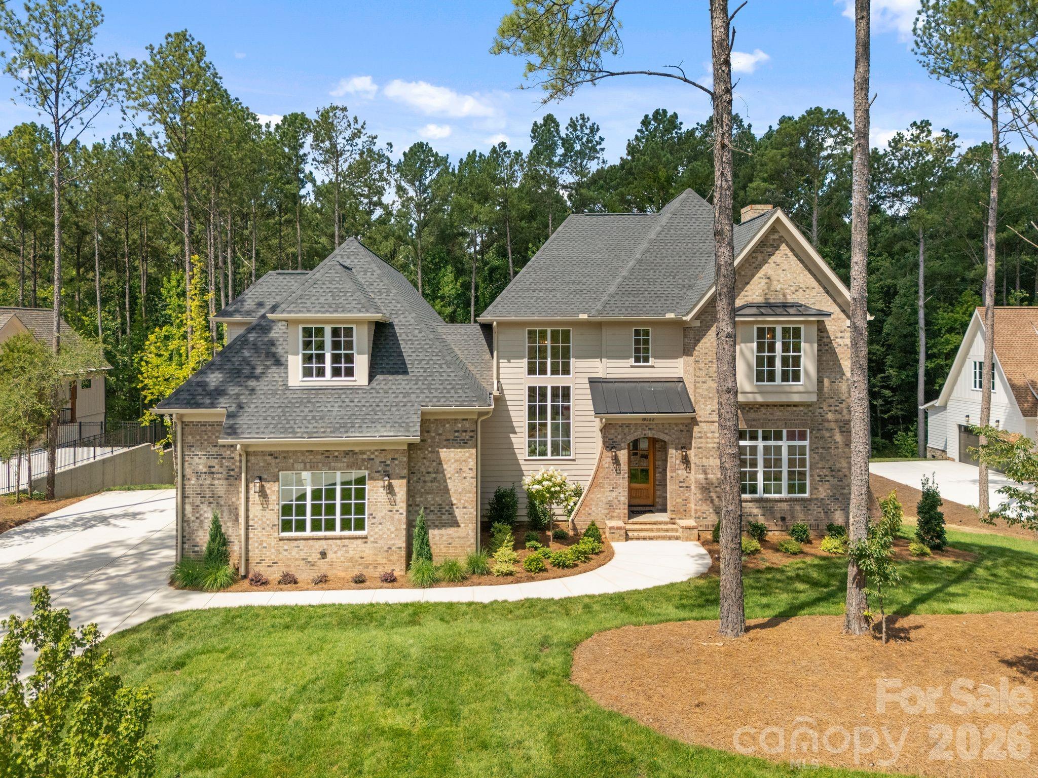 8022 Gulf Creek Road Property Photo 1