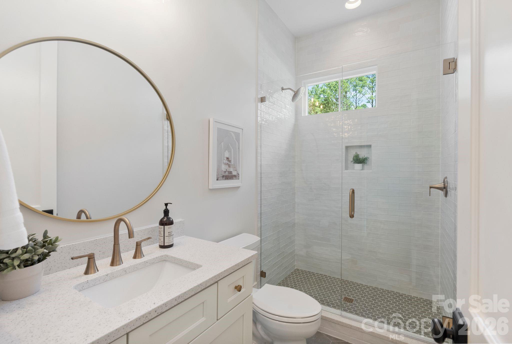 8022 Gulf Creek Road Property Photo 9