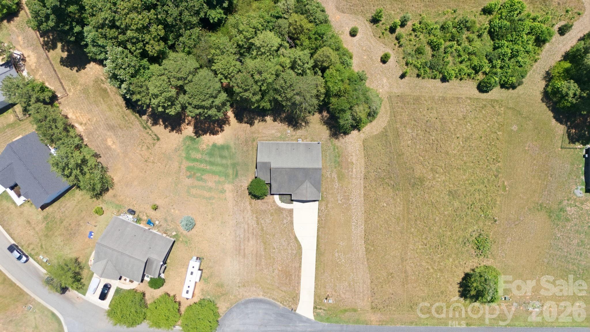 2100 Waterford Pointe Road Property Photo 4