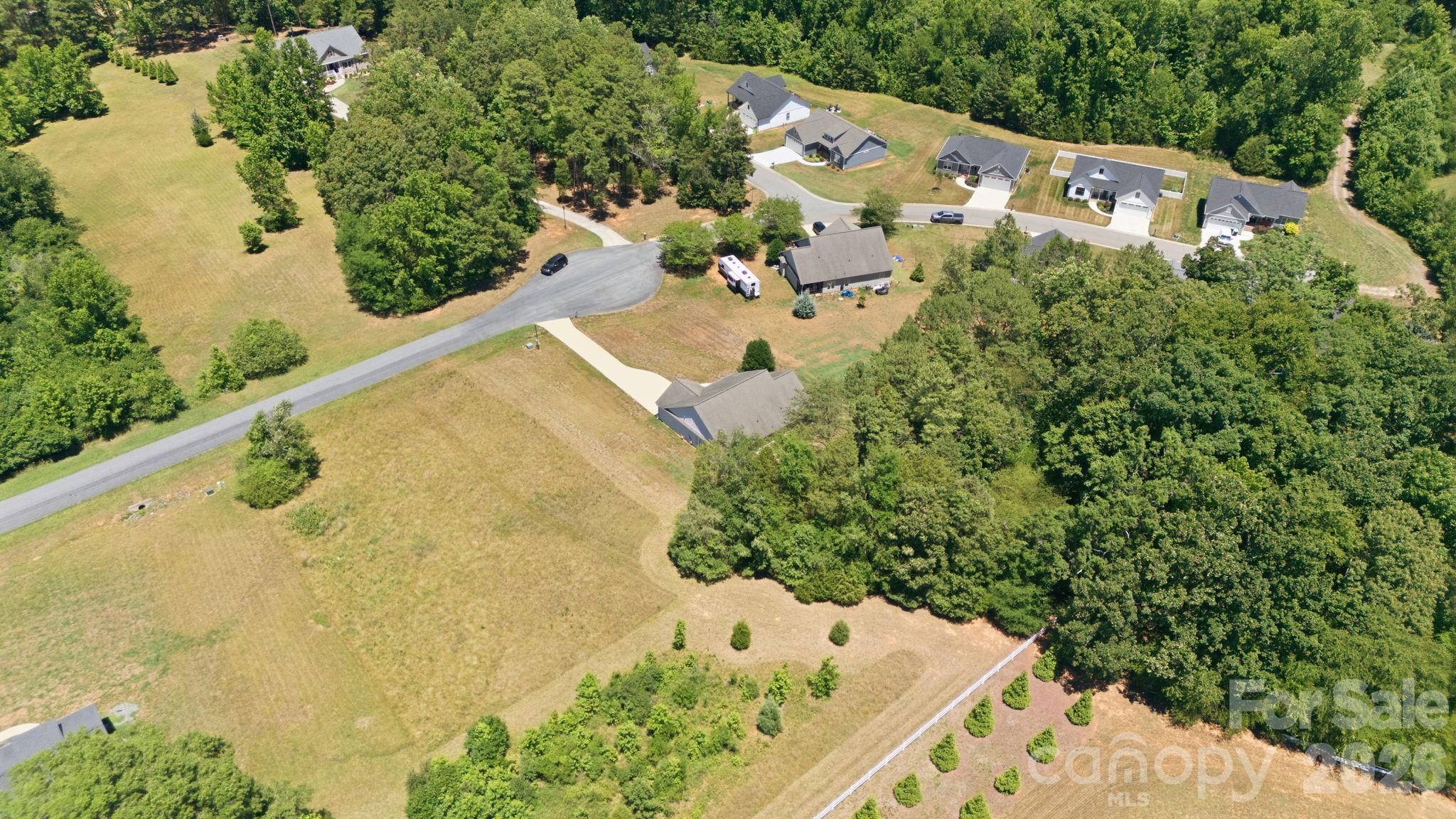 2100 Waterford Pointe Road Property Photo 5