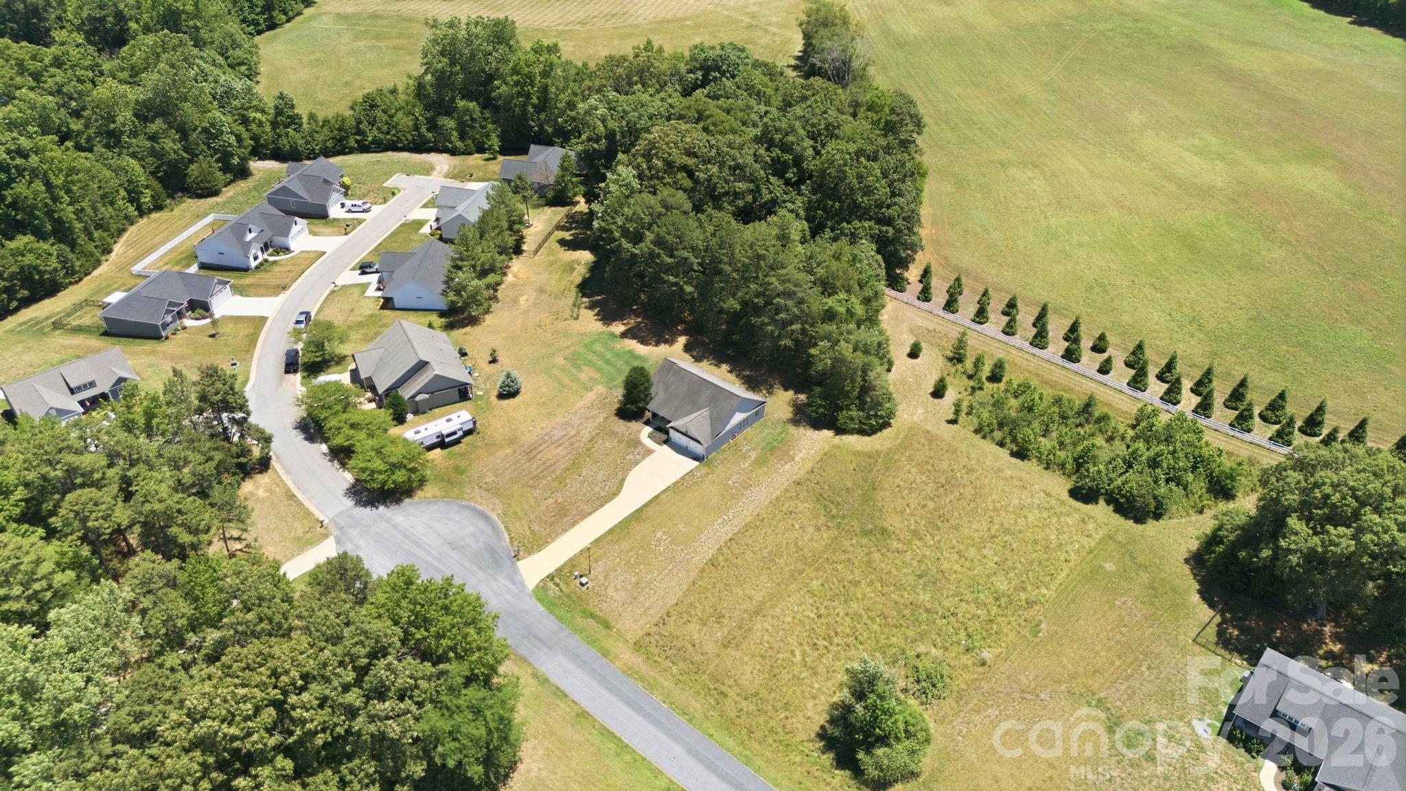 2100 Waterford Pointe Road Property Photo 9