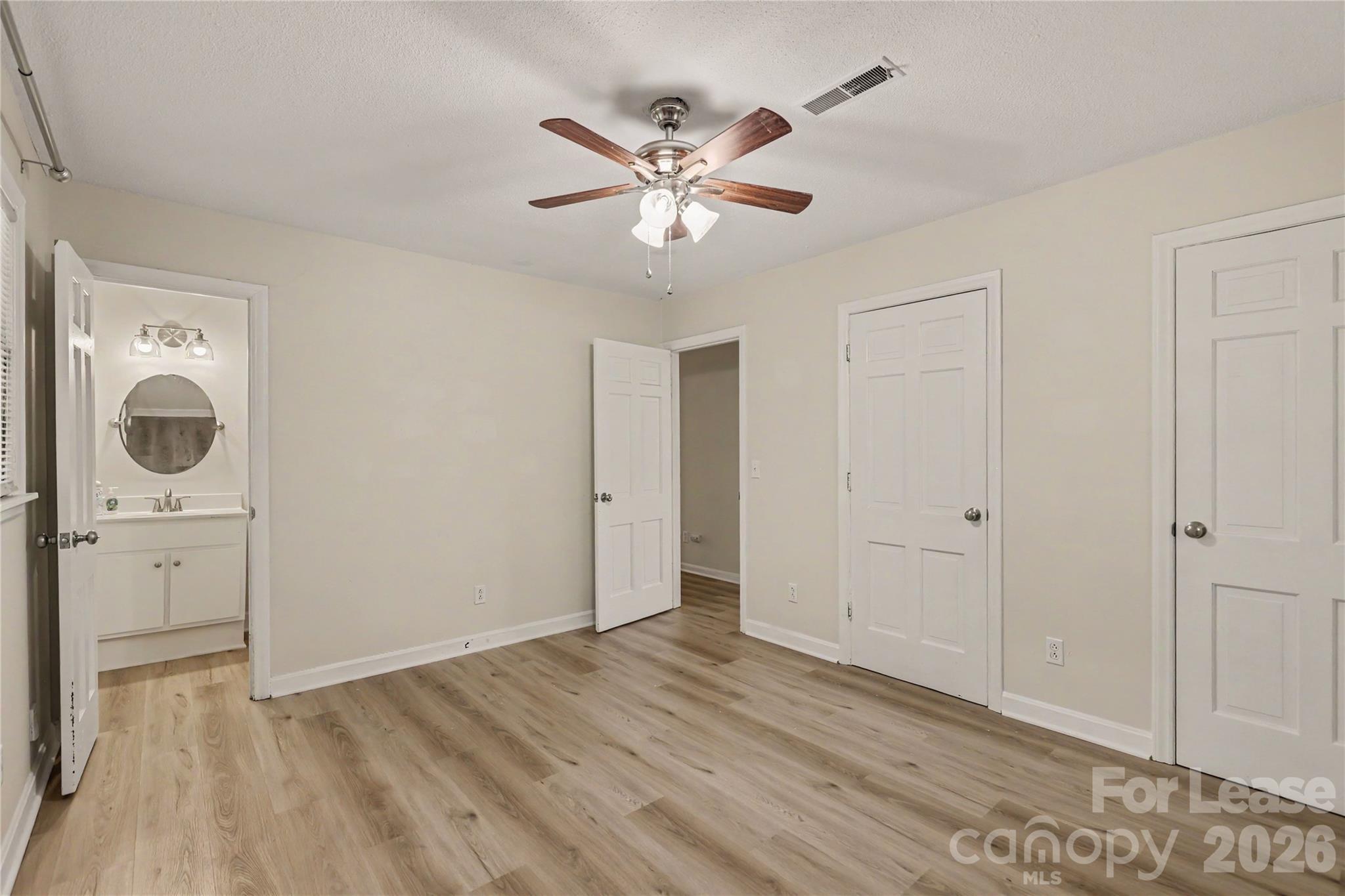 4403751 Property Photo 17