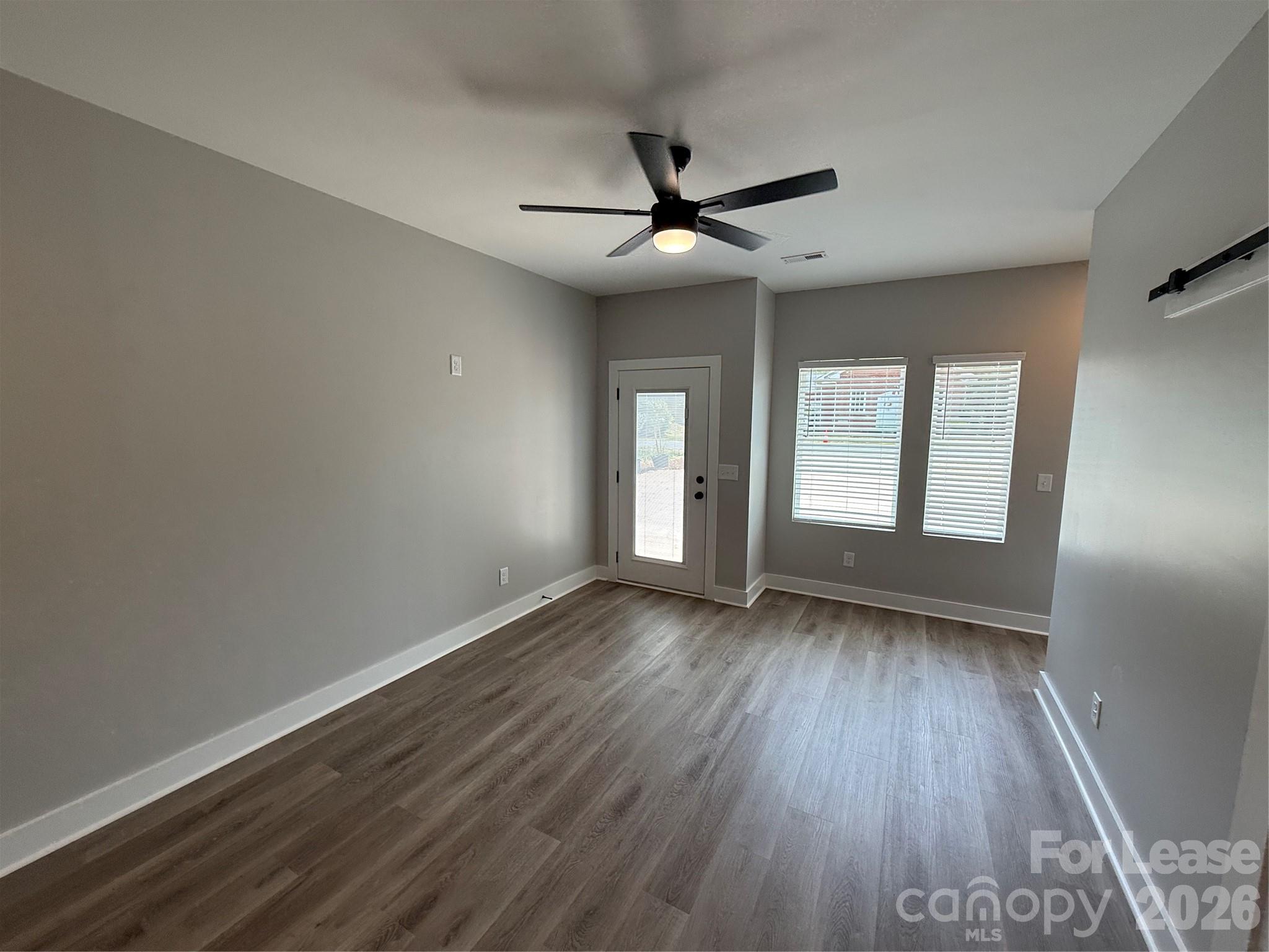 525 Dellwood Drive Property Photo 3