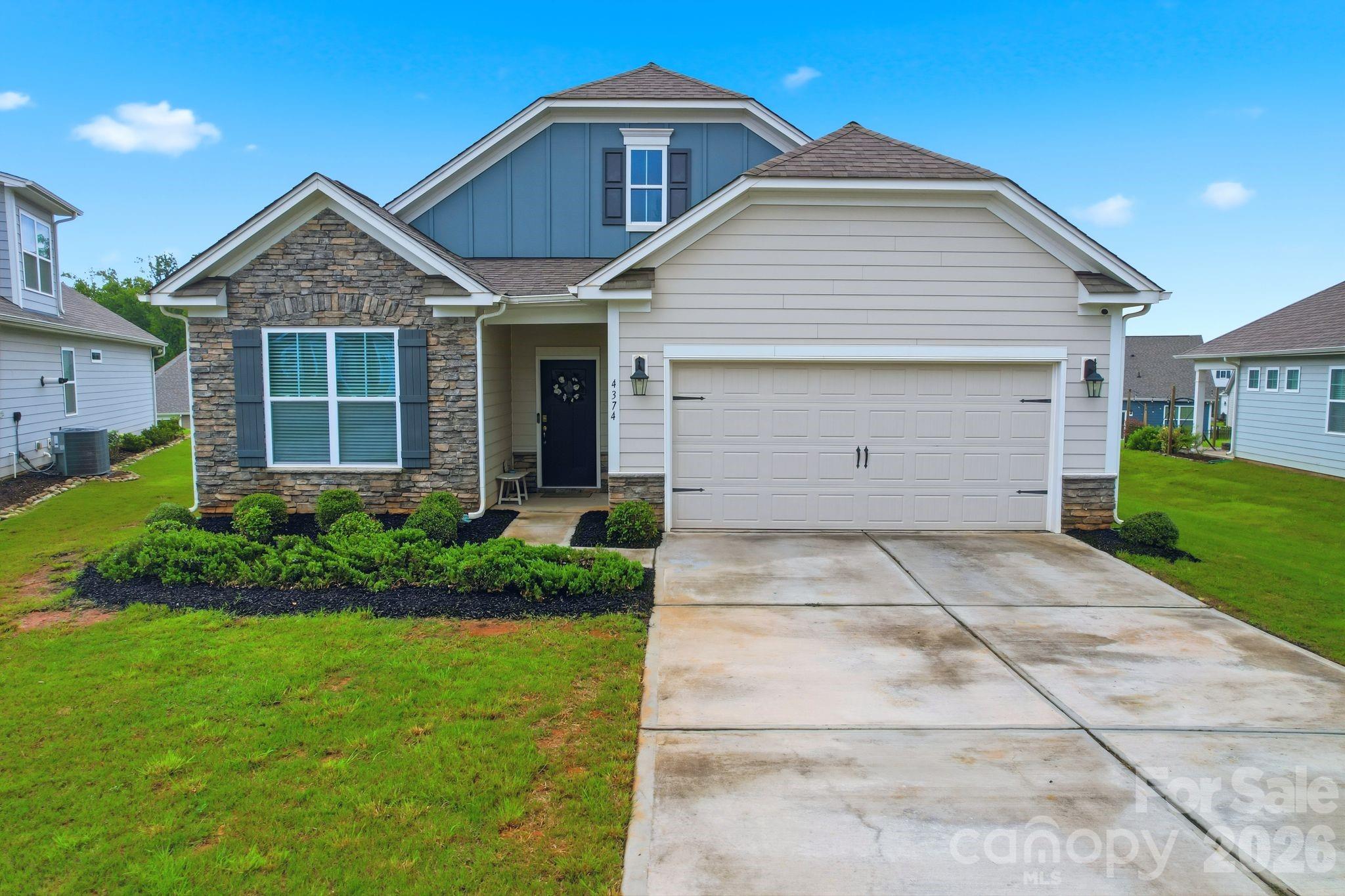 4374 Riverton Loop Property Photo 1
