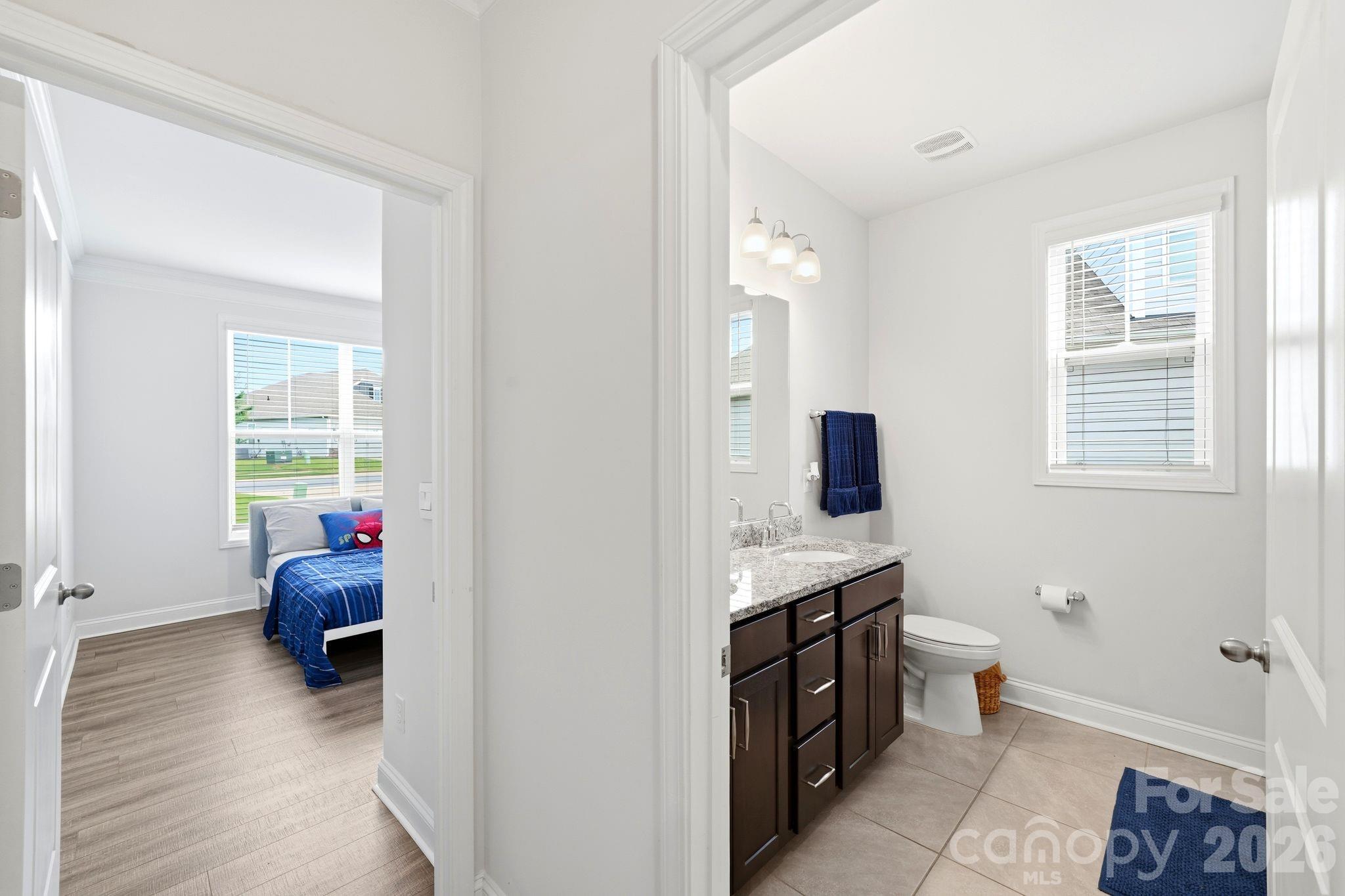 4374 Riverton Loop Property Photo 6