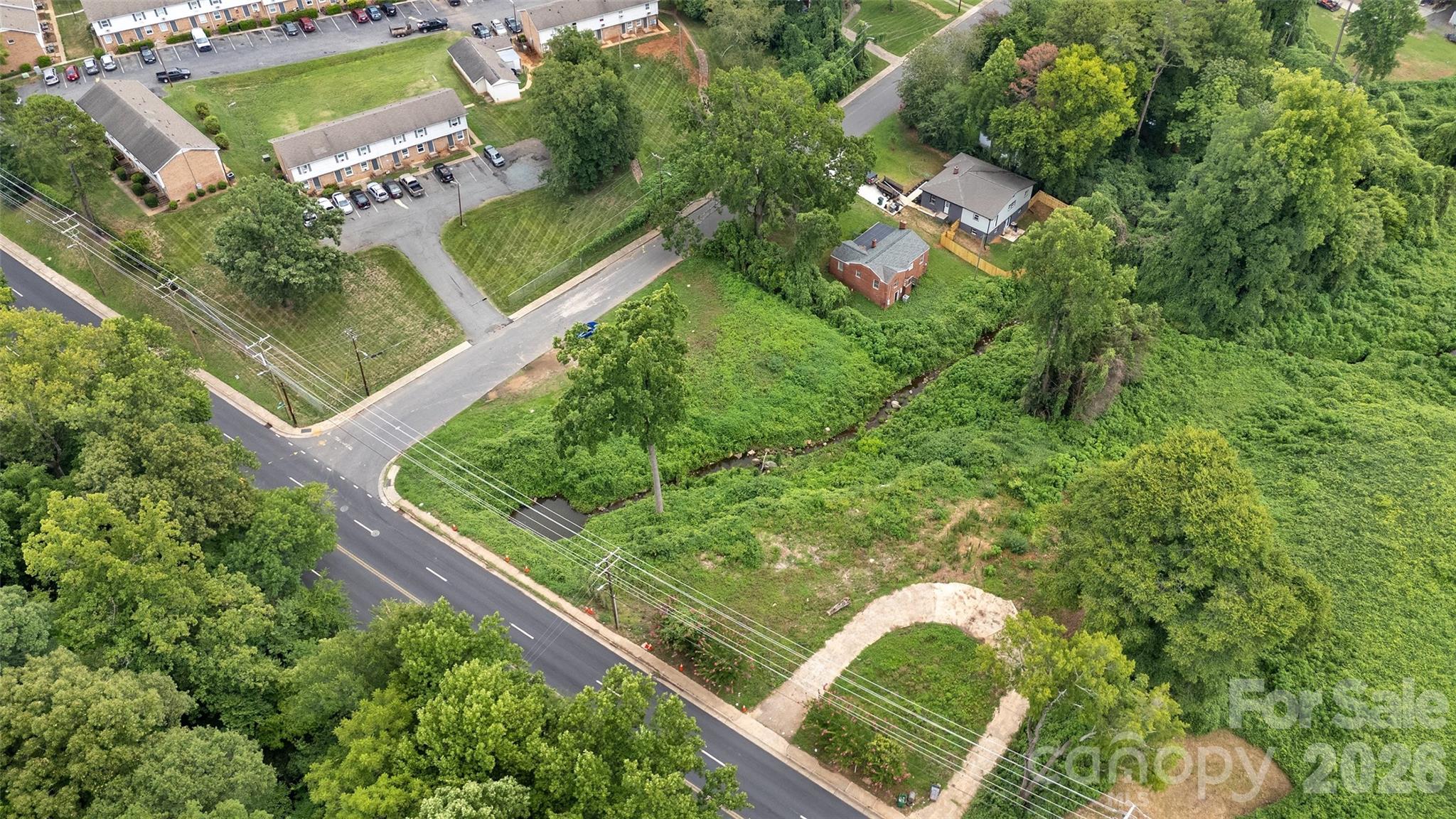 1813 West Boulevard Property Photo 11