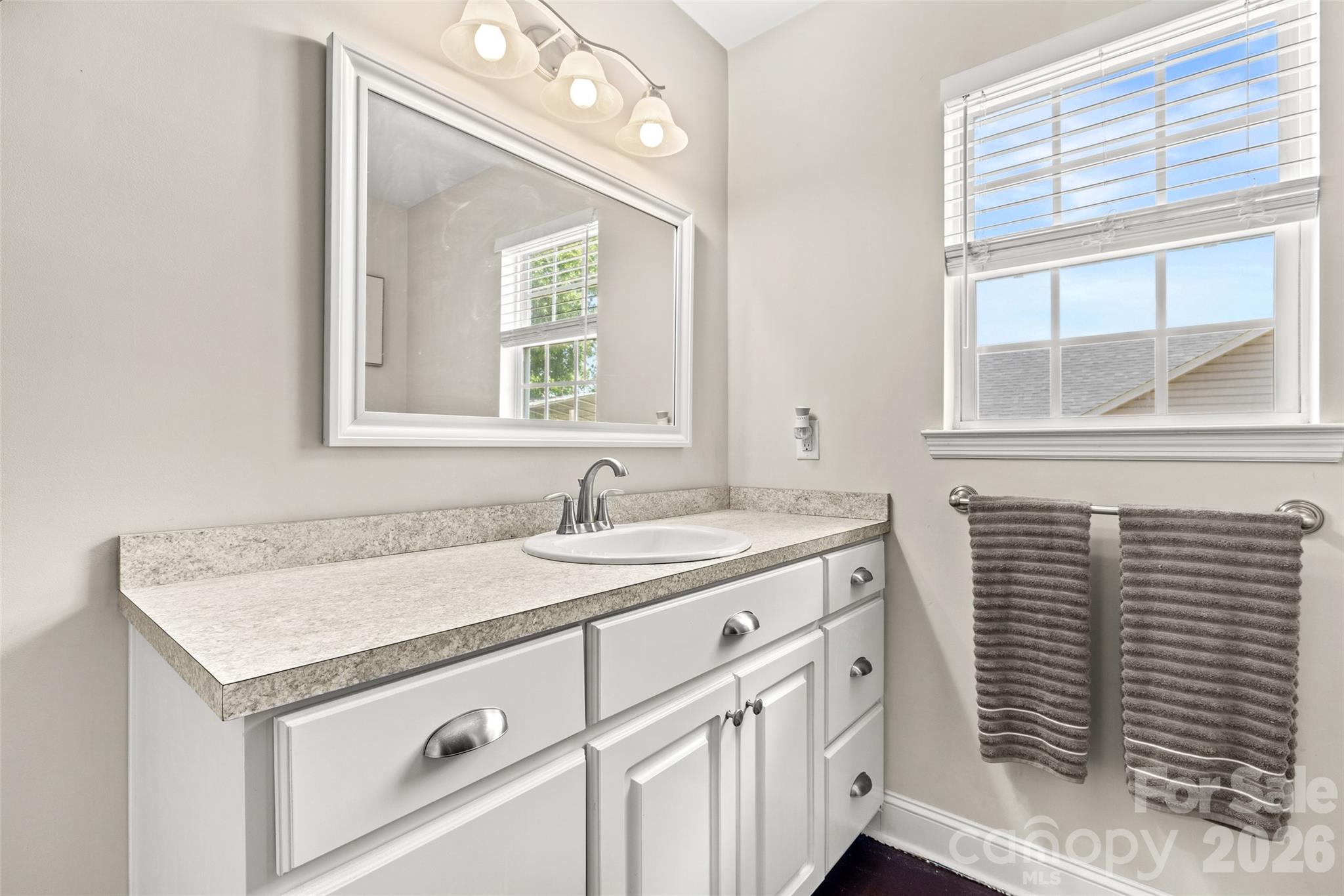 3200 Silver Fox Circle 48 Property Photo 11