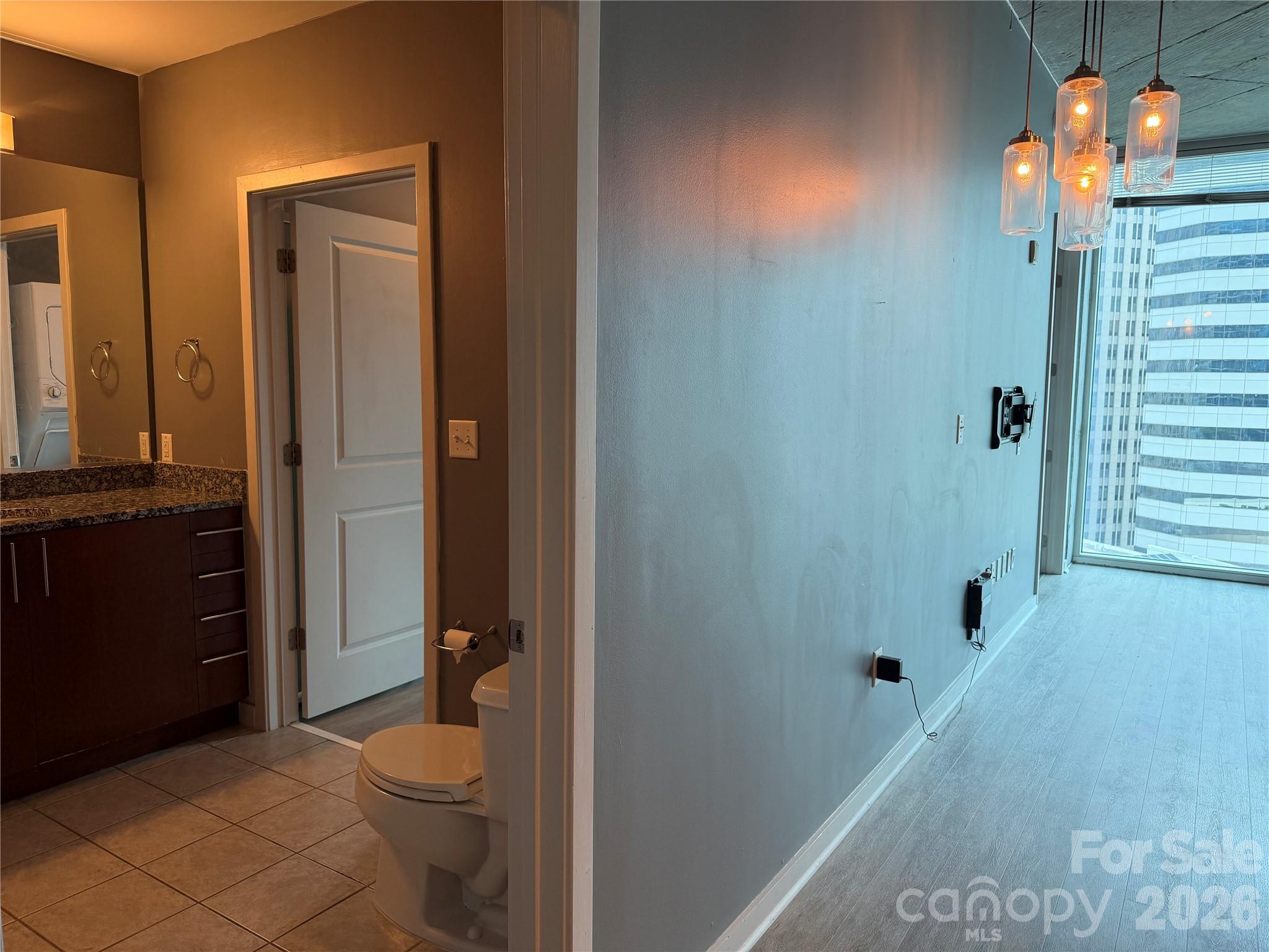 210 N Church Street 1505 Property Photo 15