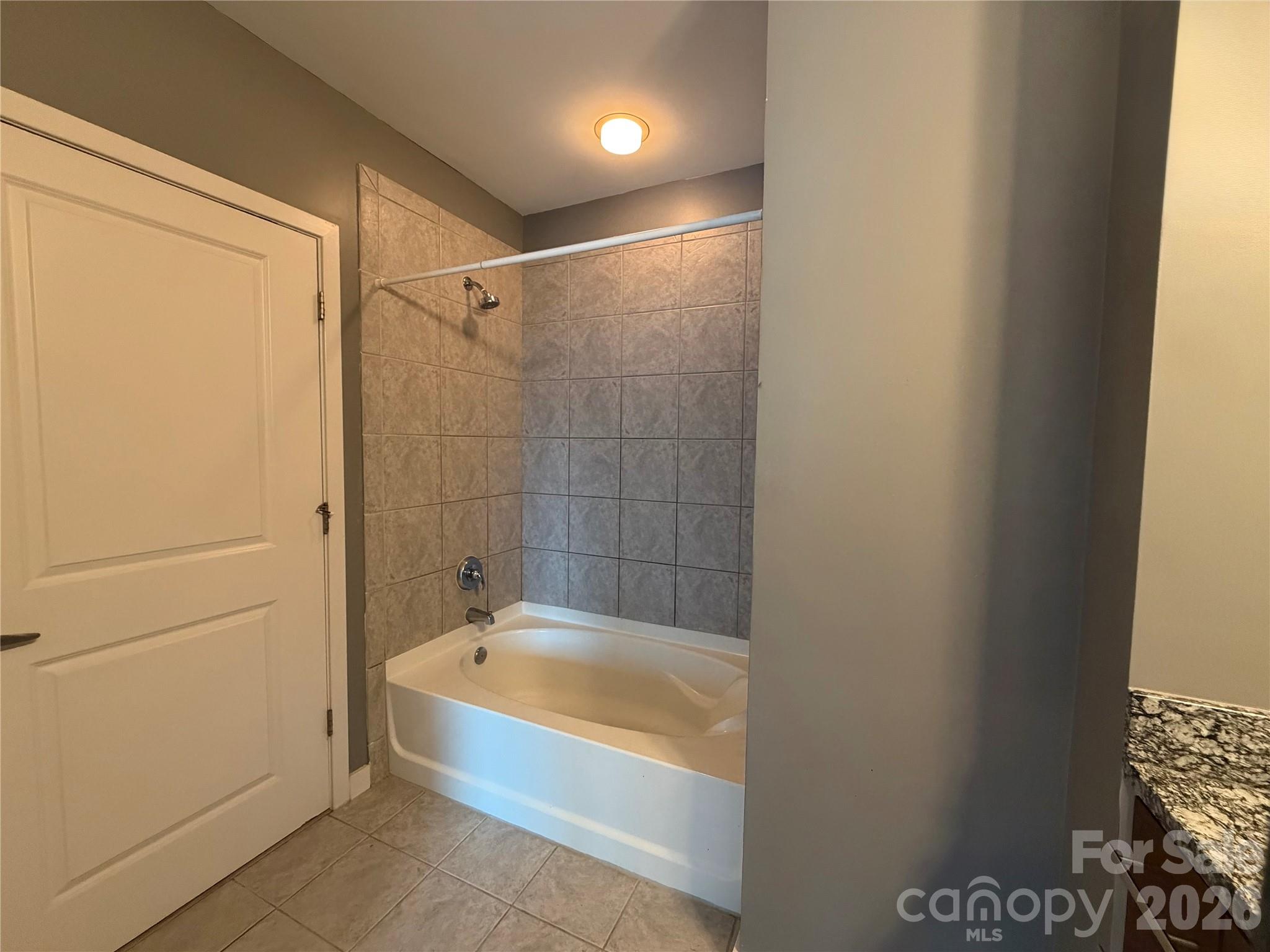 210 N Church Street 1505 Property Photo 18