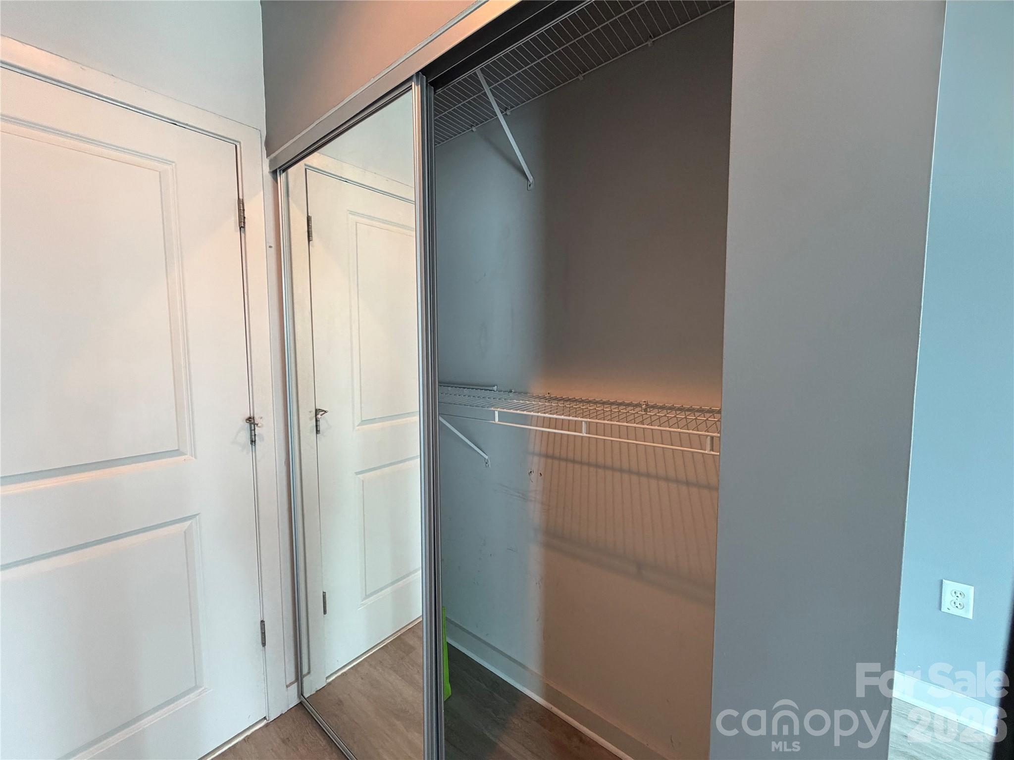 210 N Church Street 1505 Property Photo 20
