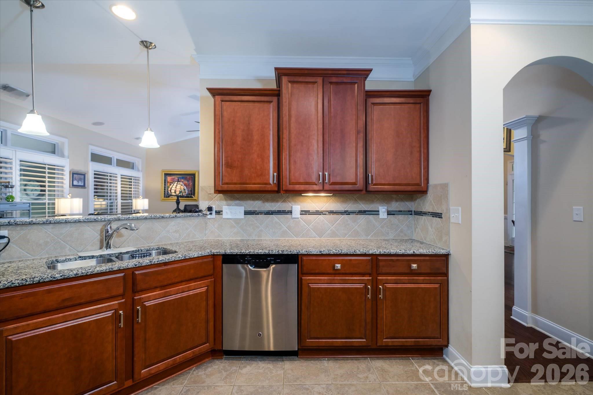 4804 Star Hill Lane Property Photo 9
