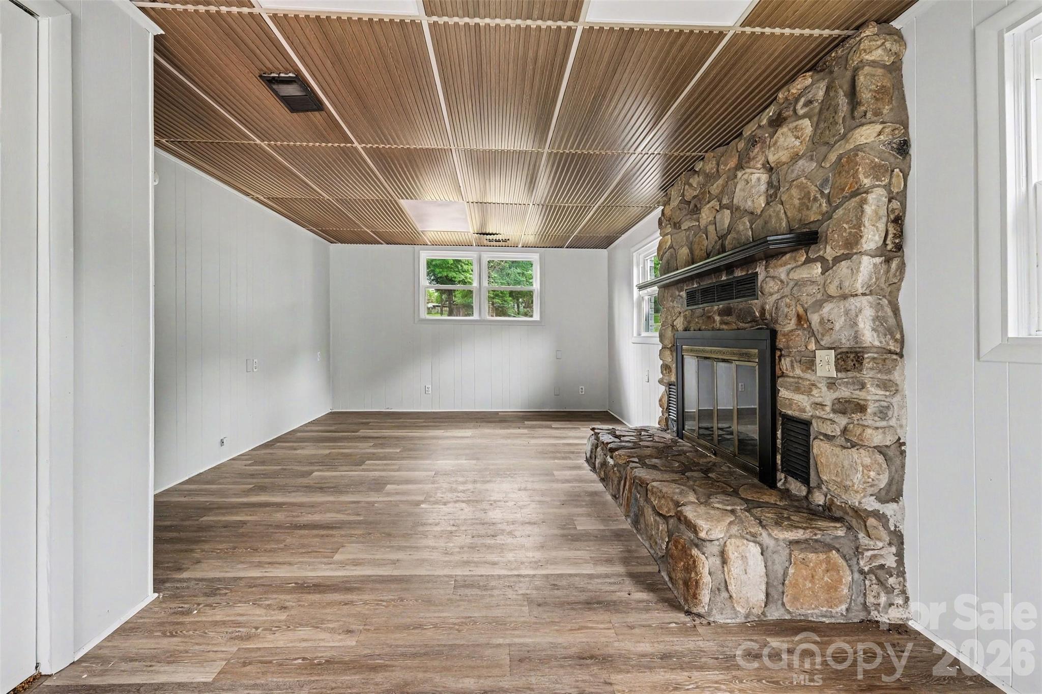 2310 24th Avenue Property Photo 9