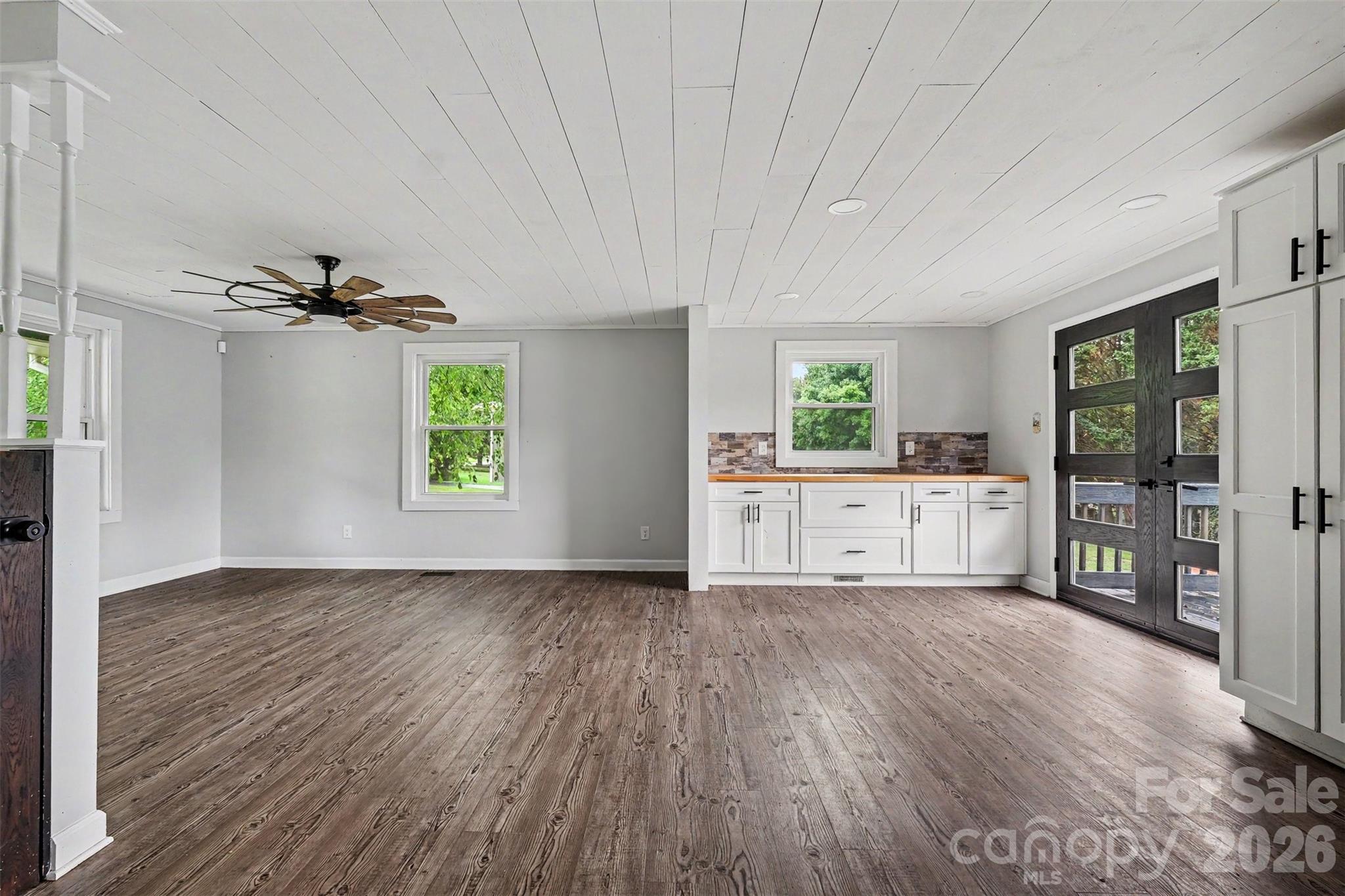 2310 24th Avenue Property Photo 12