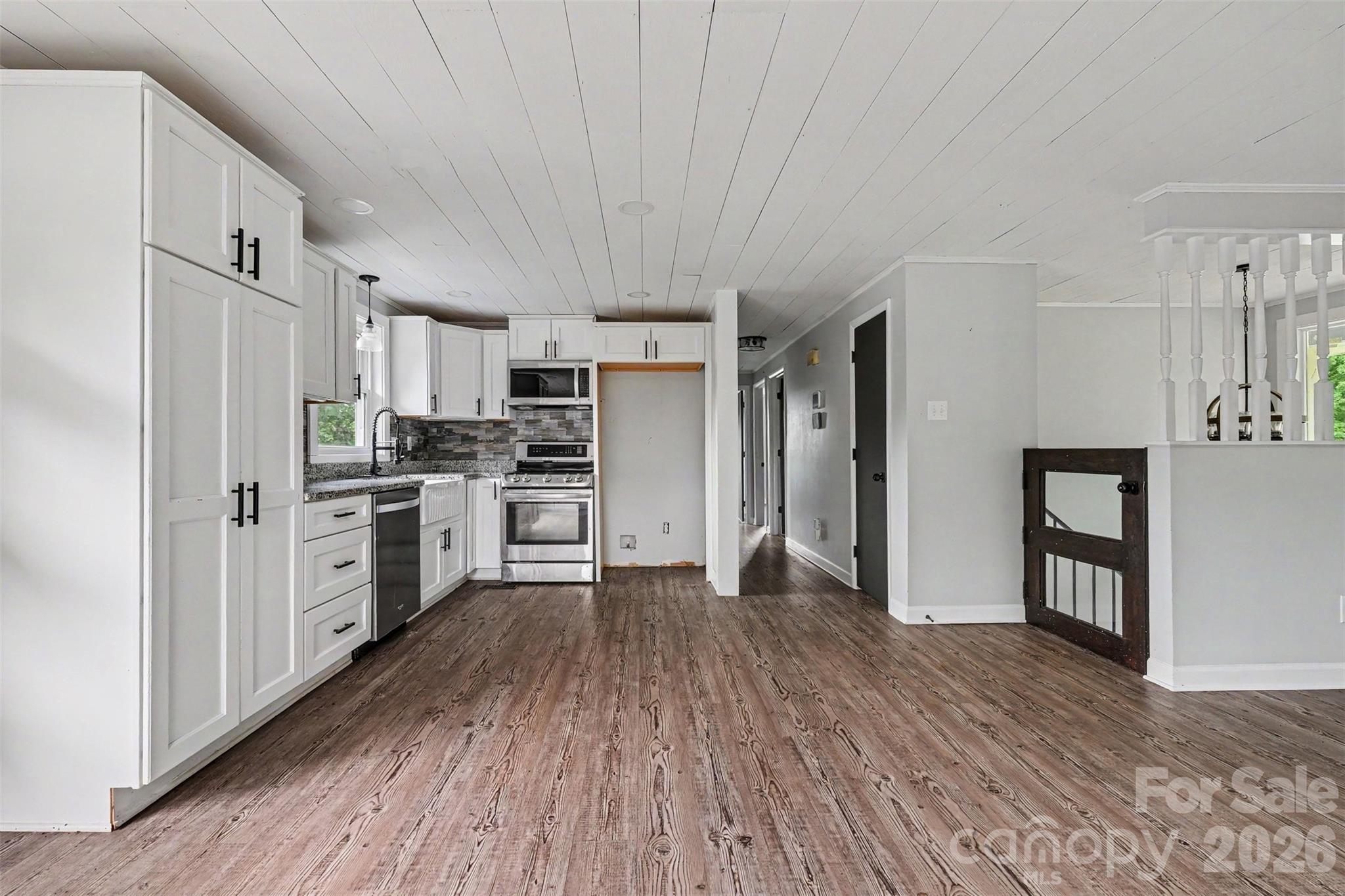 2310 24th Avenue Property Photo 17