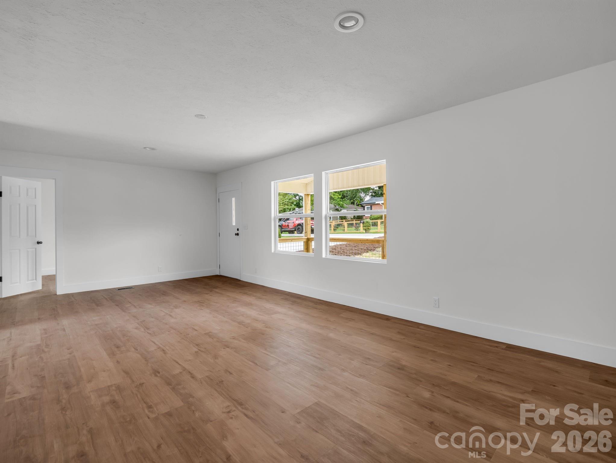 115 Maplewood Knoll Drive Property Photo 8