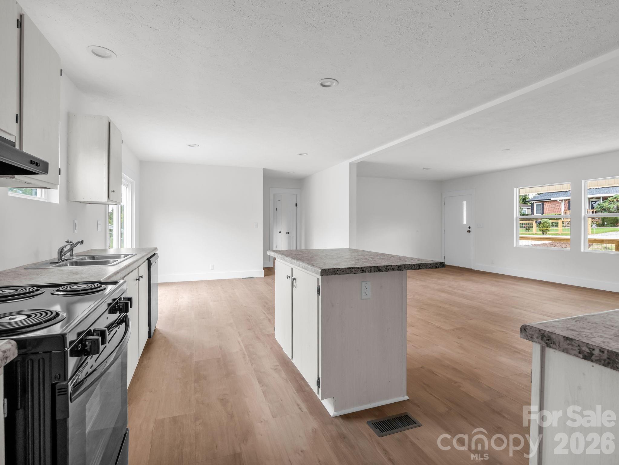 115 Maplewood Knoll Drive Property Photo 12