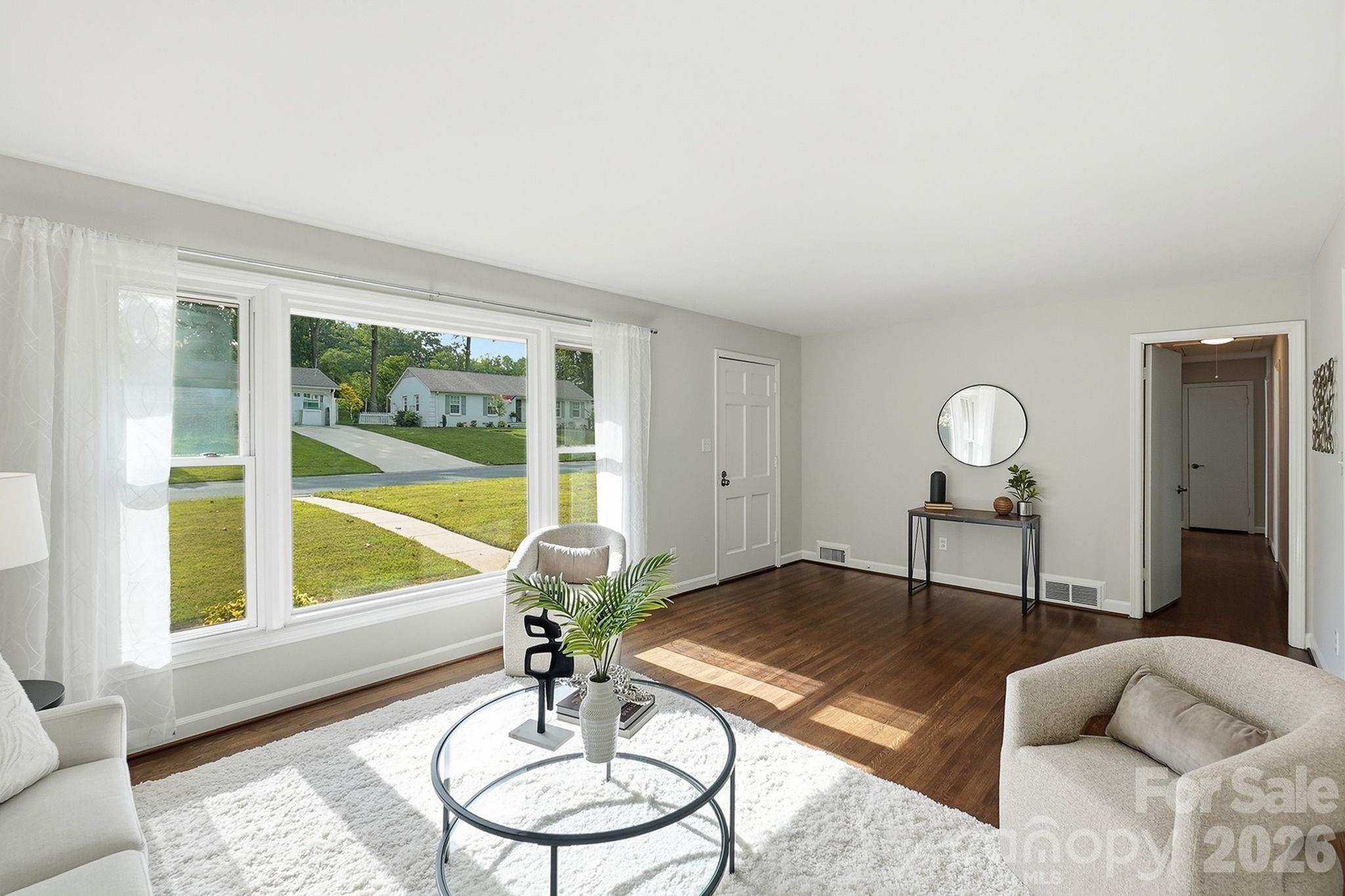 4712 Fairheath Road Property Photo 7