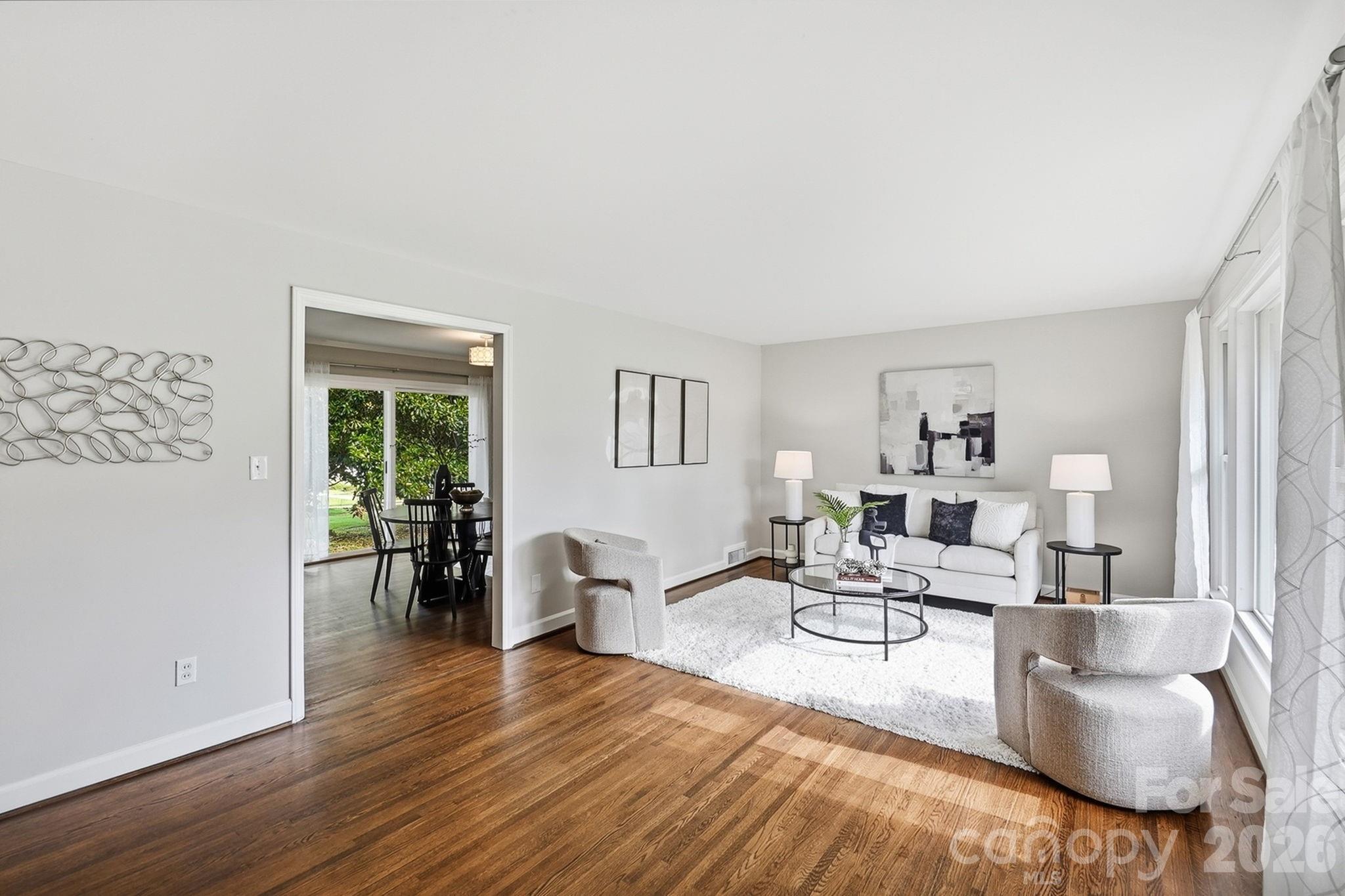 4712 Fairheath Road Property Photo 8
