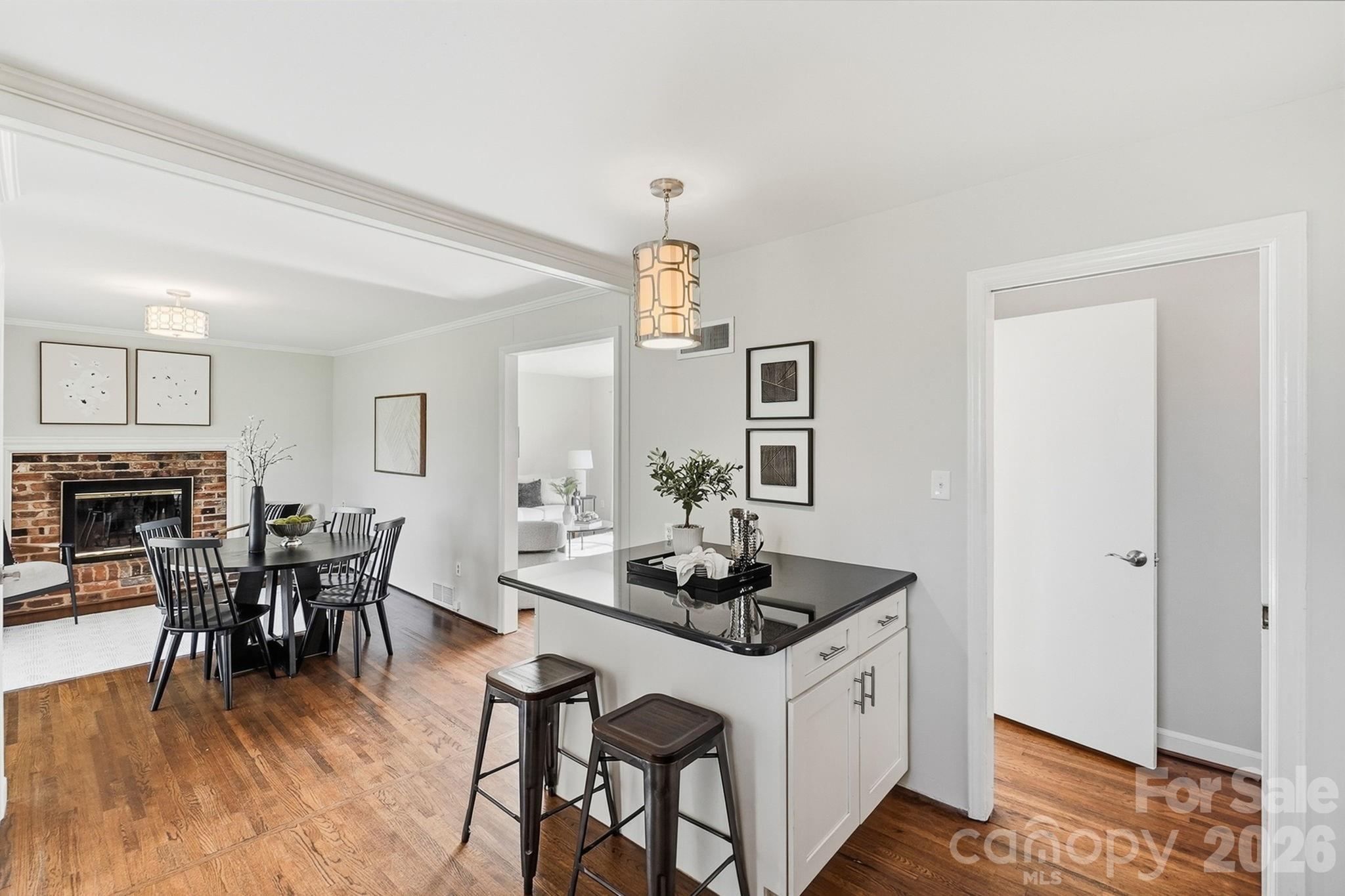 4712 Fairheath Road Property Photo 12