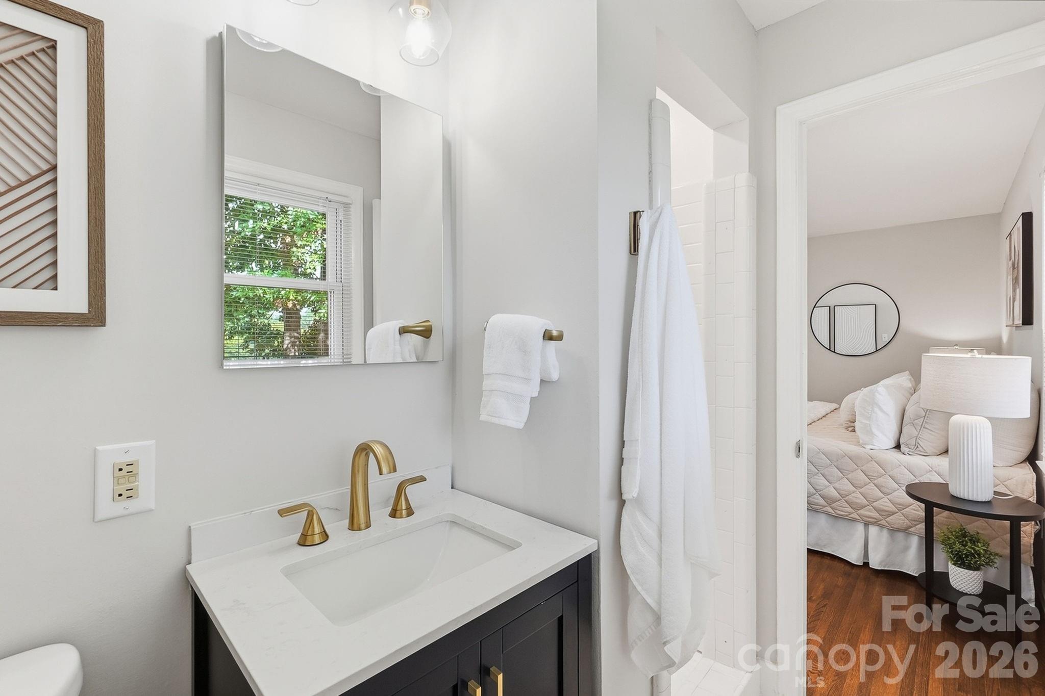 4712 Fairheath Road Property Photo 20