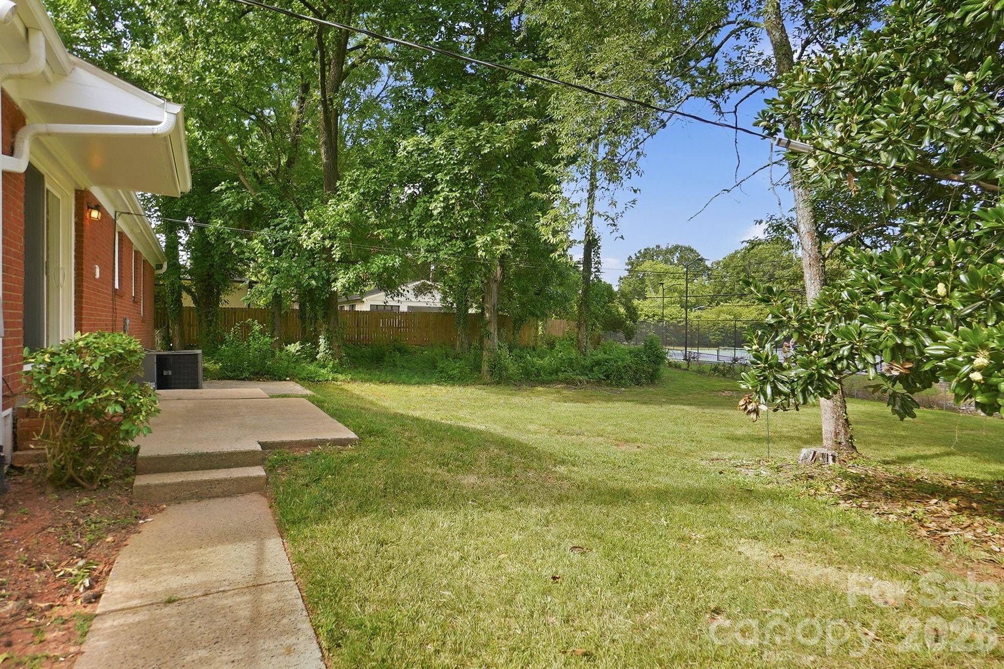 4712 Fairheath Road Property Photo 27