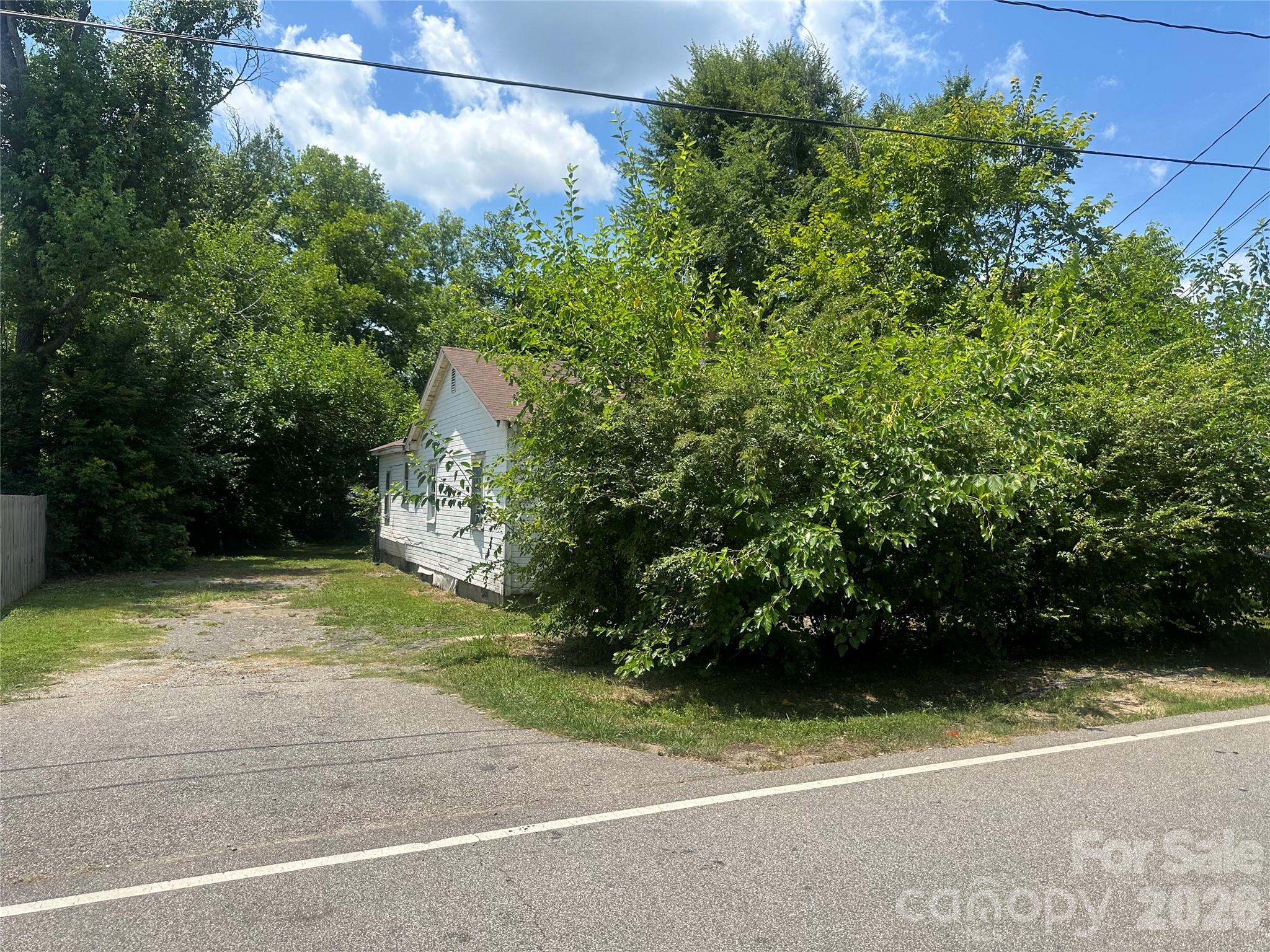 238 Cornelius Drive Property Photo 4
