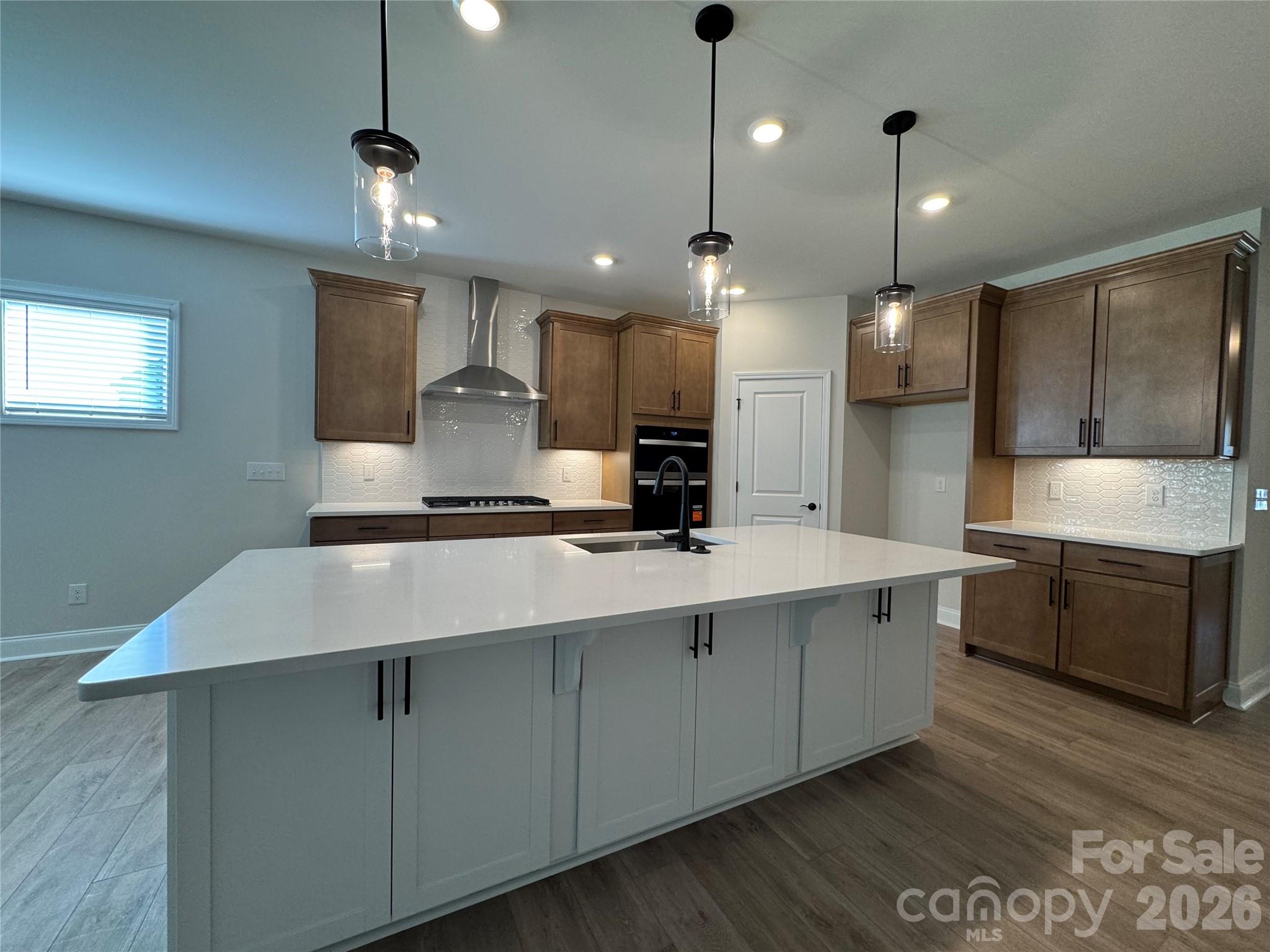 974 Kinship Drive Property Photo 2