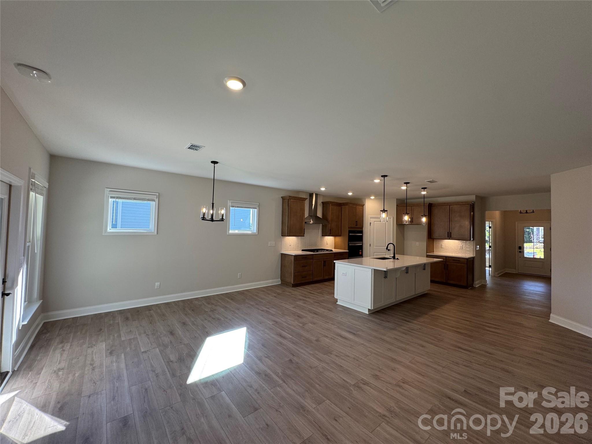 974 Kinship Drive Property Photo 7